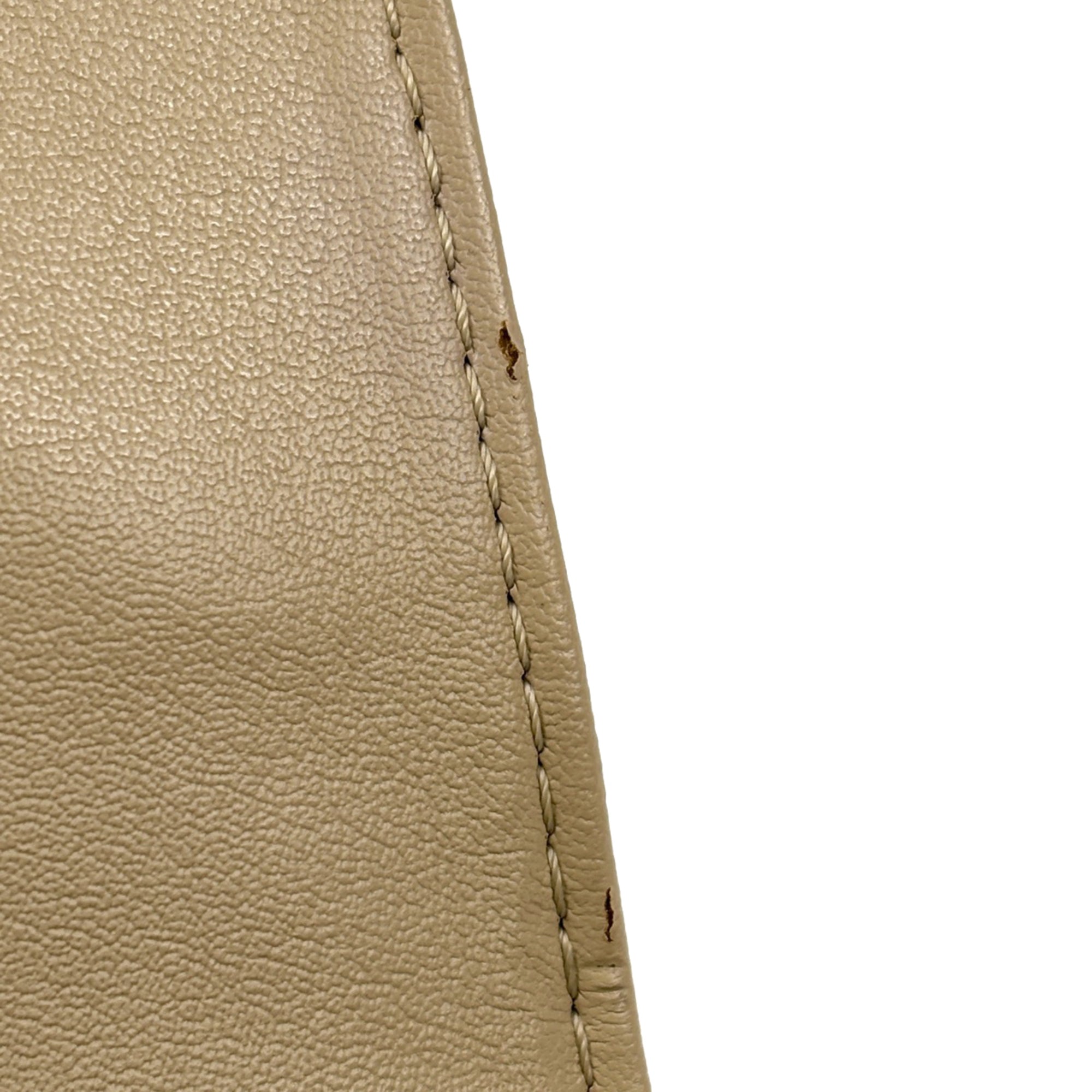 Louis Vuitton Beige Monogram Vernis Shoulder Bag (Pre-Owned)