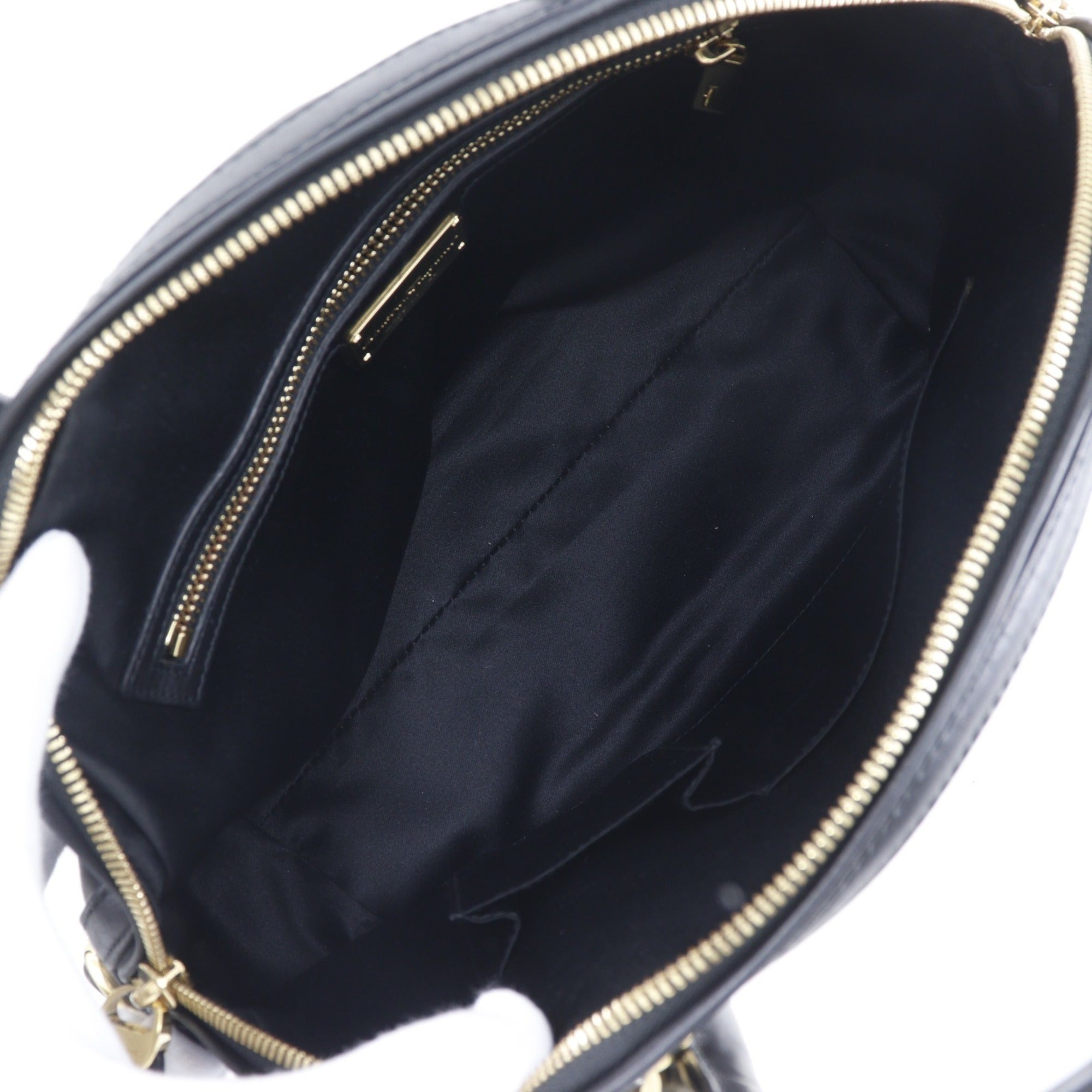 Salvatore Ferragamo Black Leather Handbag (Pre-Owned)
