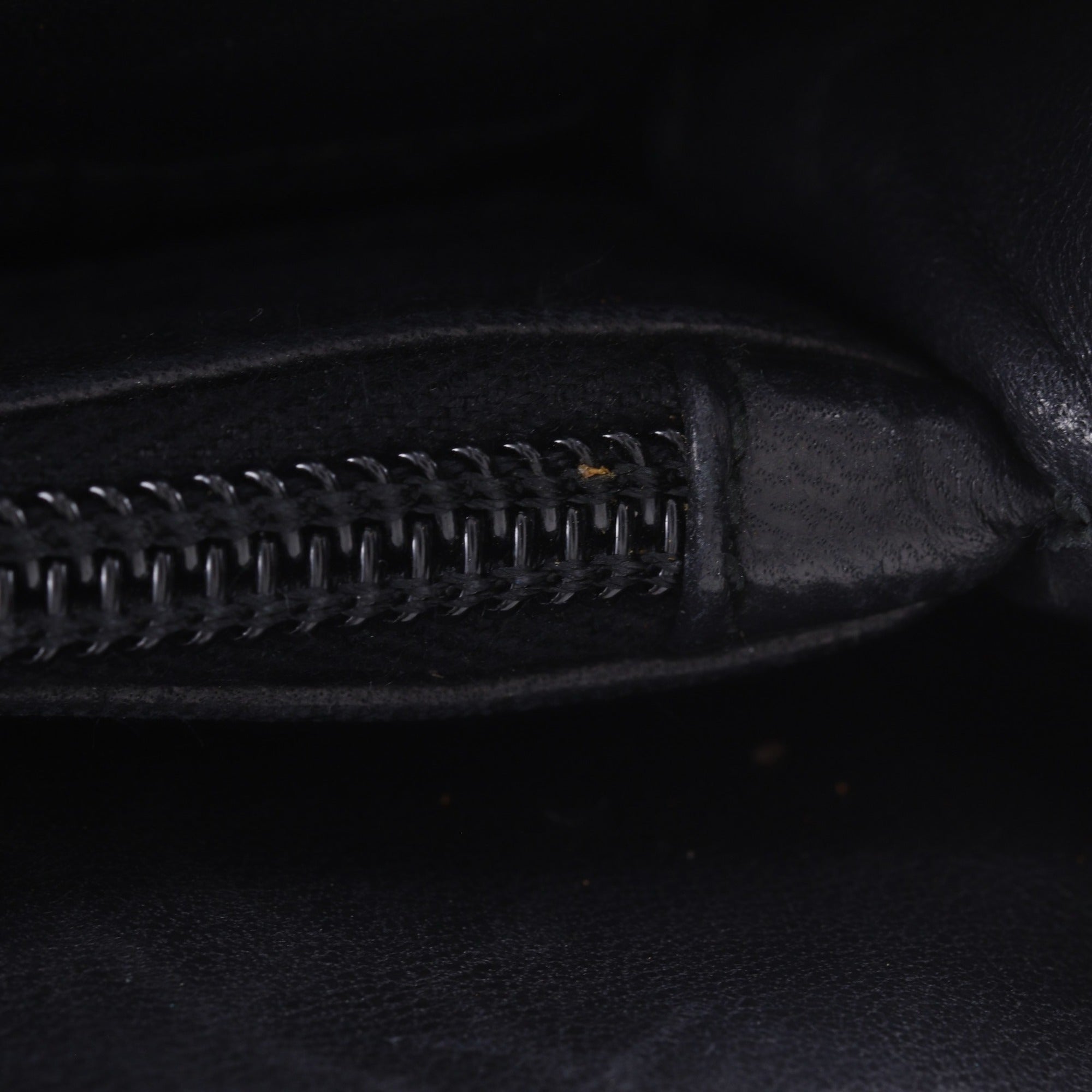 Prada Black Nylon Tote Bag (Pre-Owned)