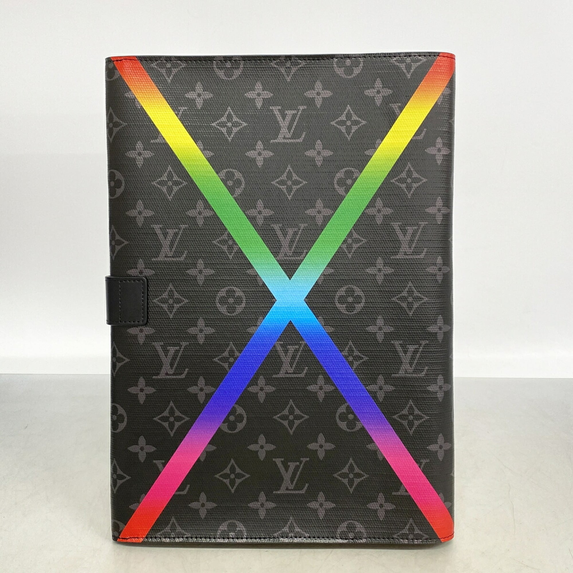 Louis Vuitton Black Clutch Bag (Pre-Owned)