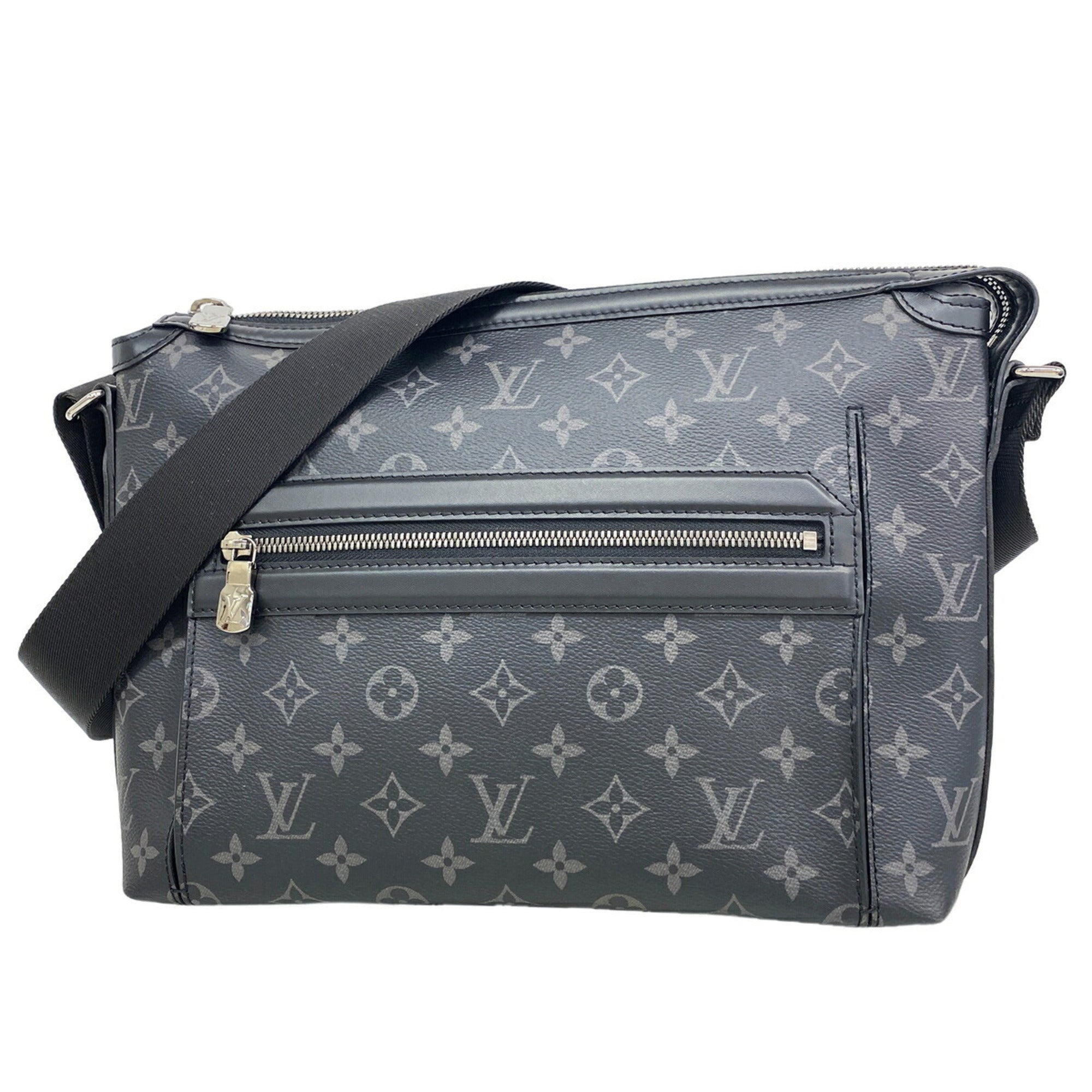 Louis Vuitton Black Shoulder Bag (Pre-Owned)
