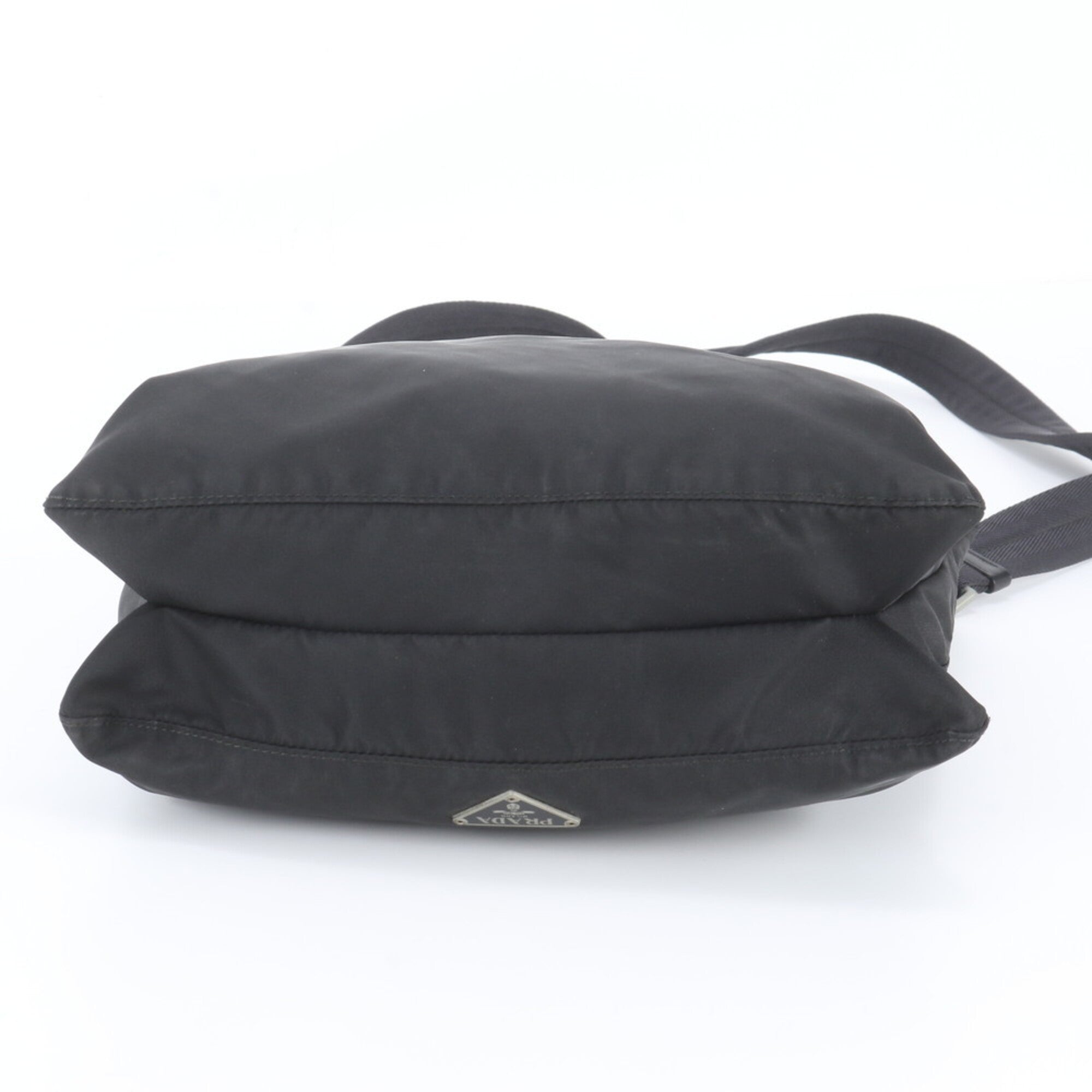 Prada Black Messenger Bag Shoulder Bag (Pre-Owned)