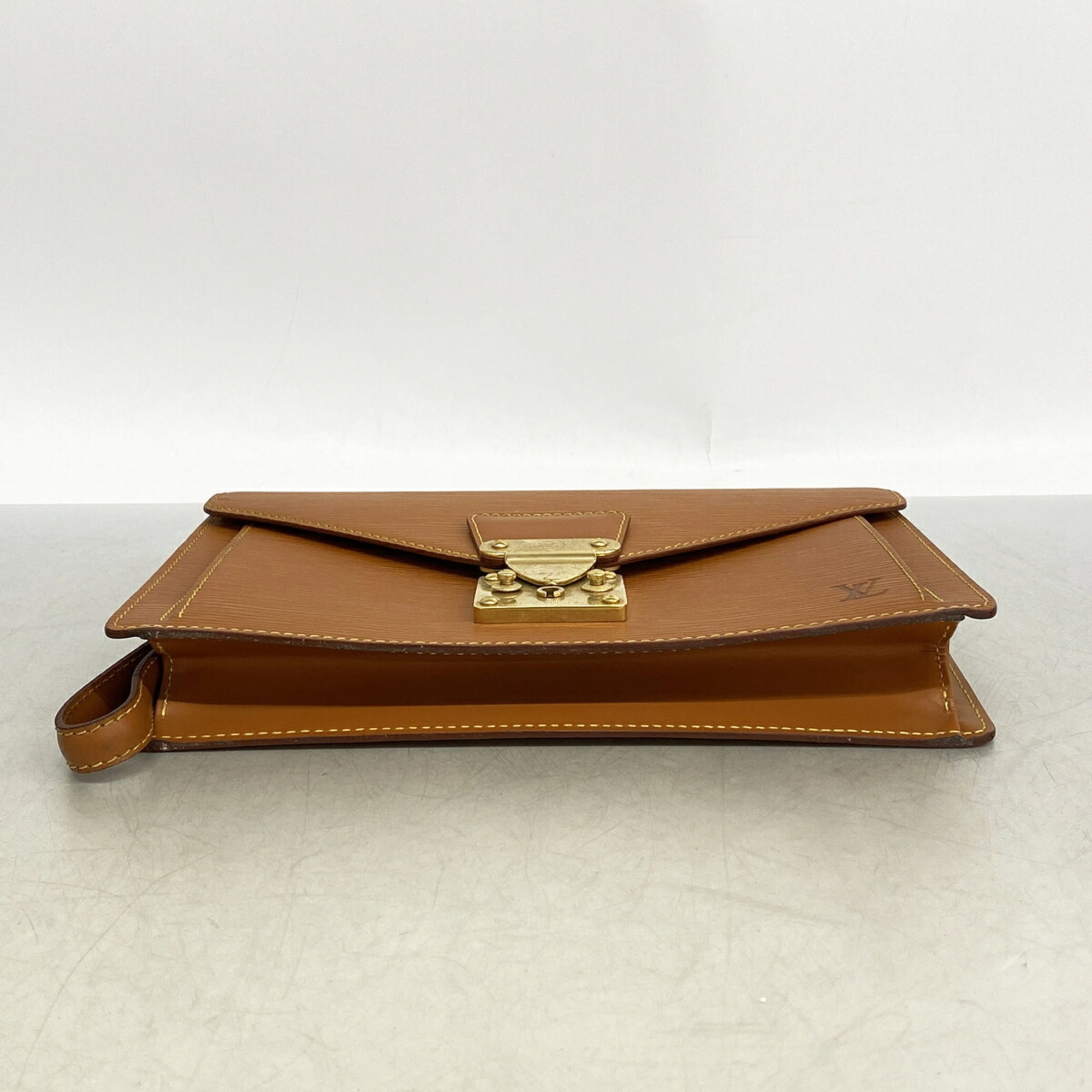 Louis Vuitton Gold Cipango Clutch Bag (Pre-Owned)