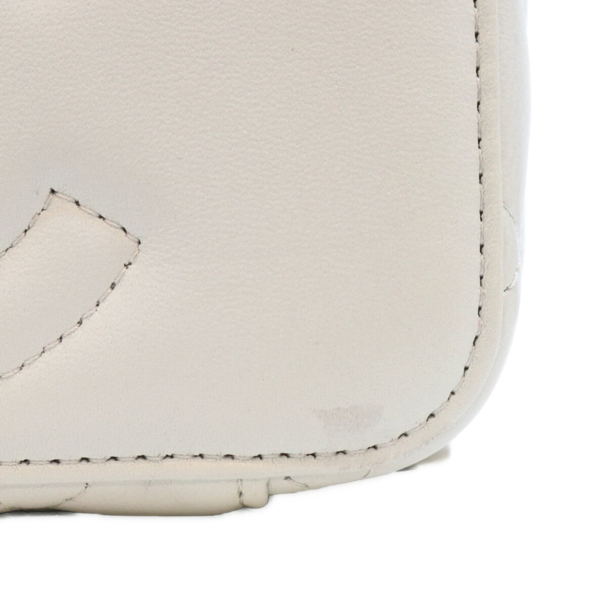 Chanel Light Blue Leather Shoulder Bag (Pre-Owned)