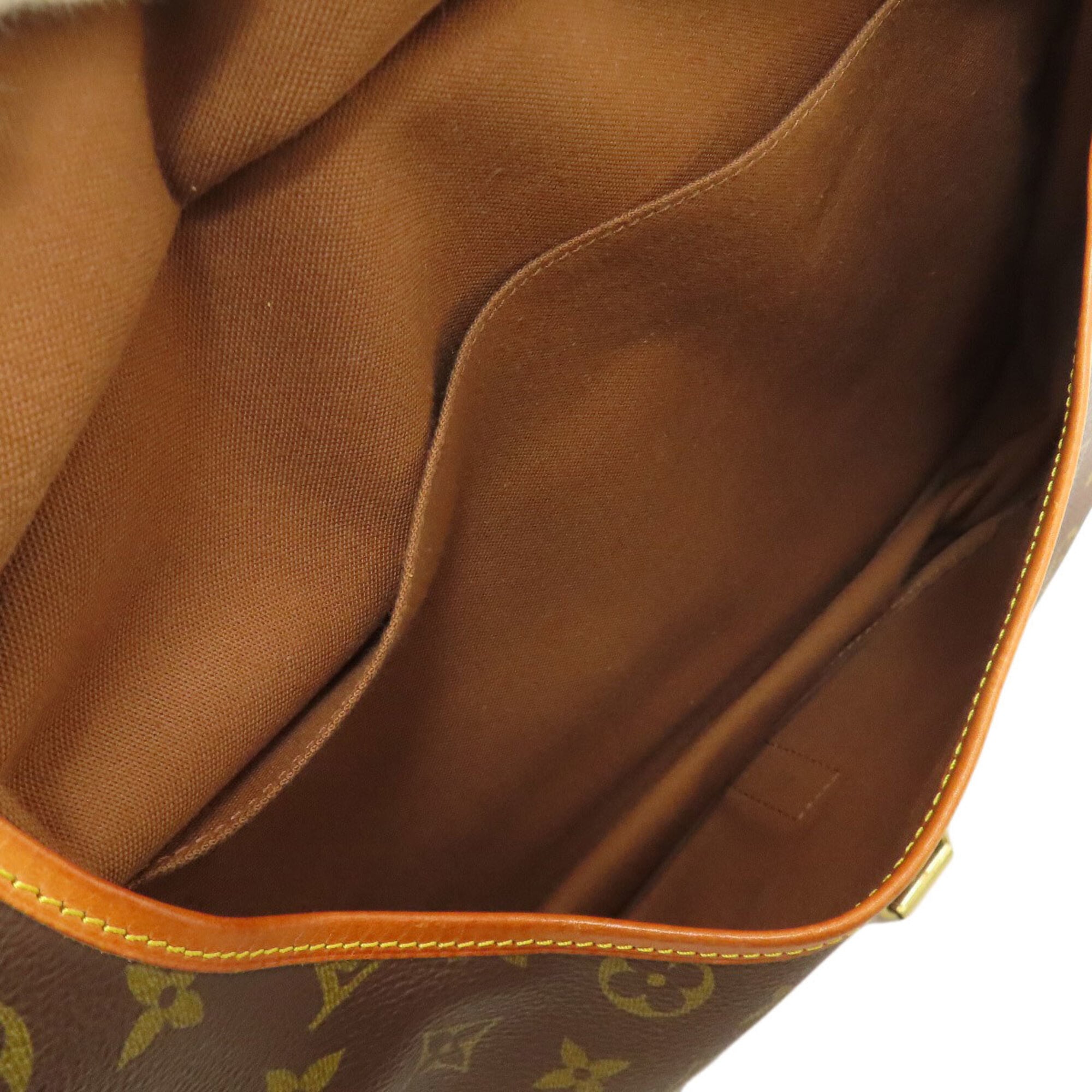 Louis Vuitton Monogram Monogram Canvas Shoulder Bag (Pre-Owned)