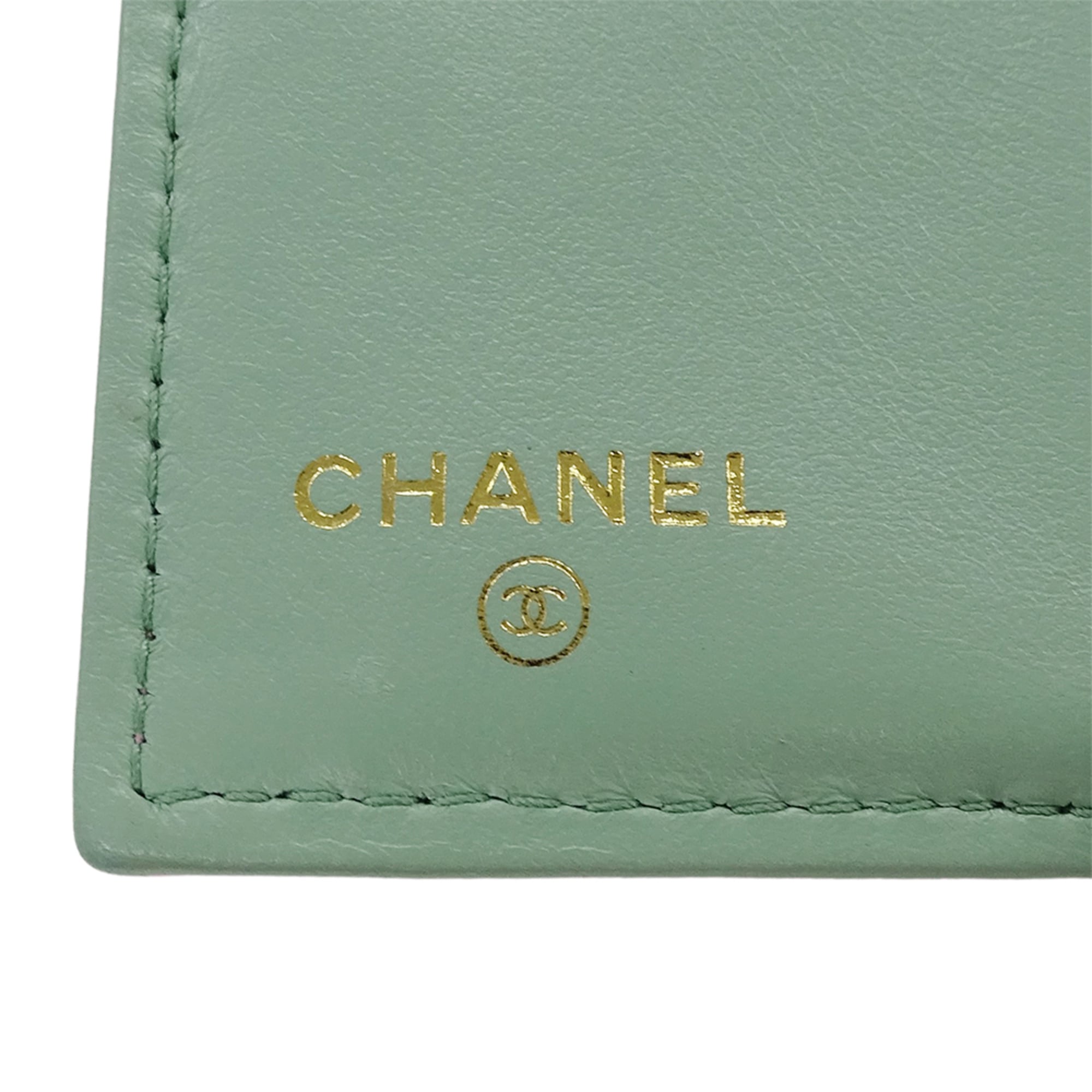Chanel Green Pink Grained Calfskin Wallet (Bi-Fold) (Pre-Owned)