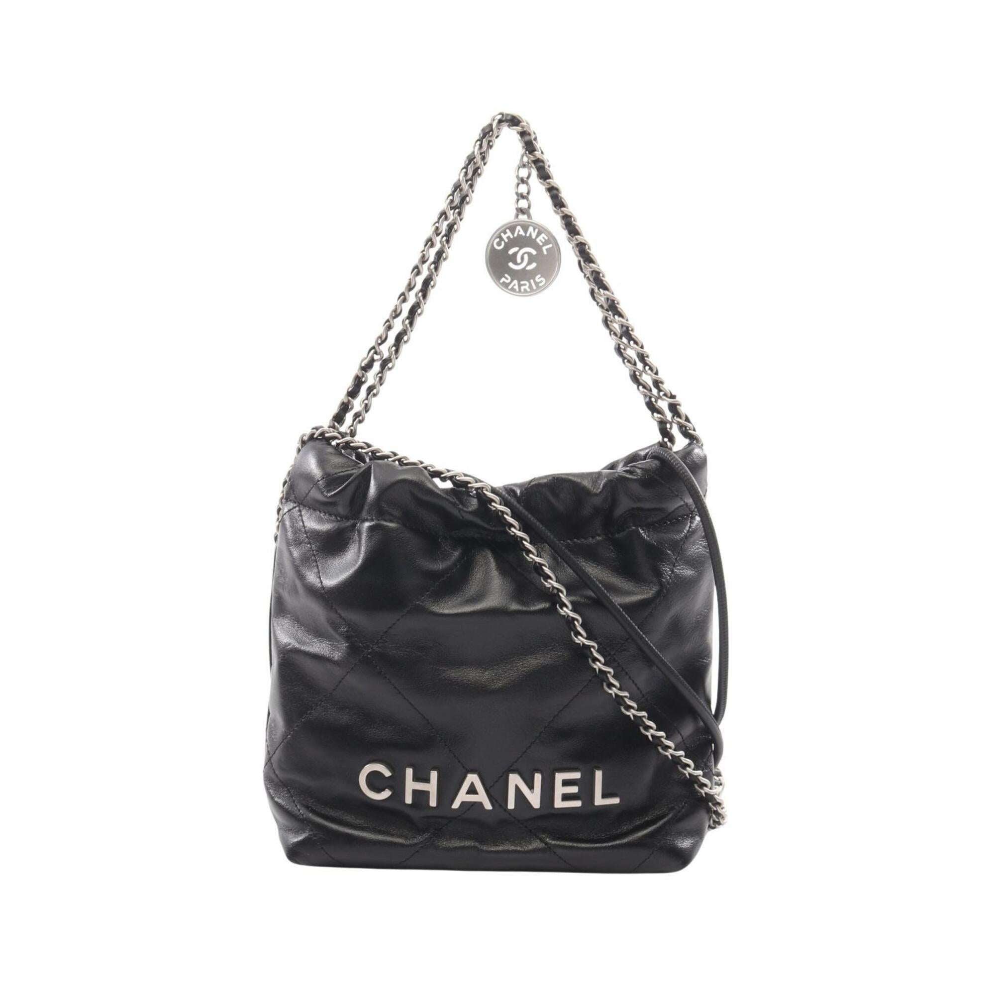 Chanel Black Leather Handbag Shoulder Bag (Pre-Owned)
