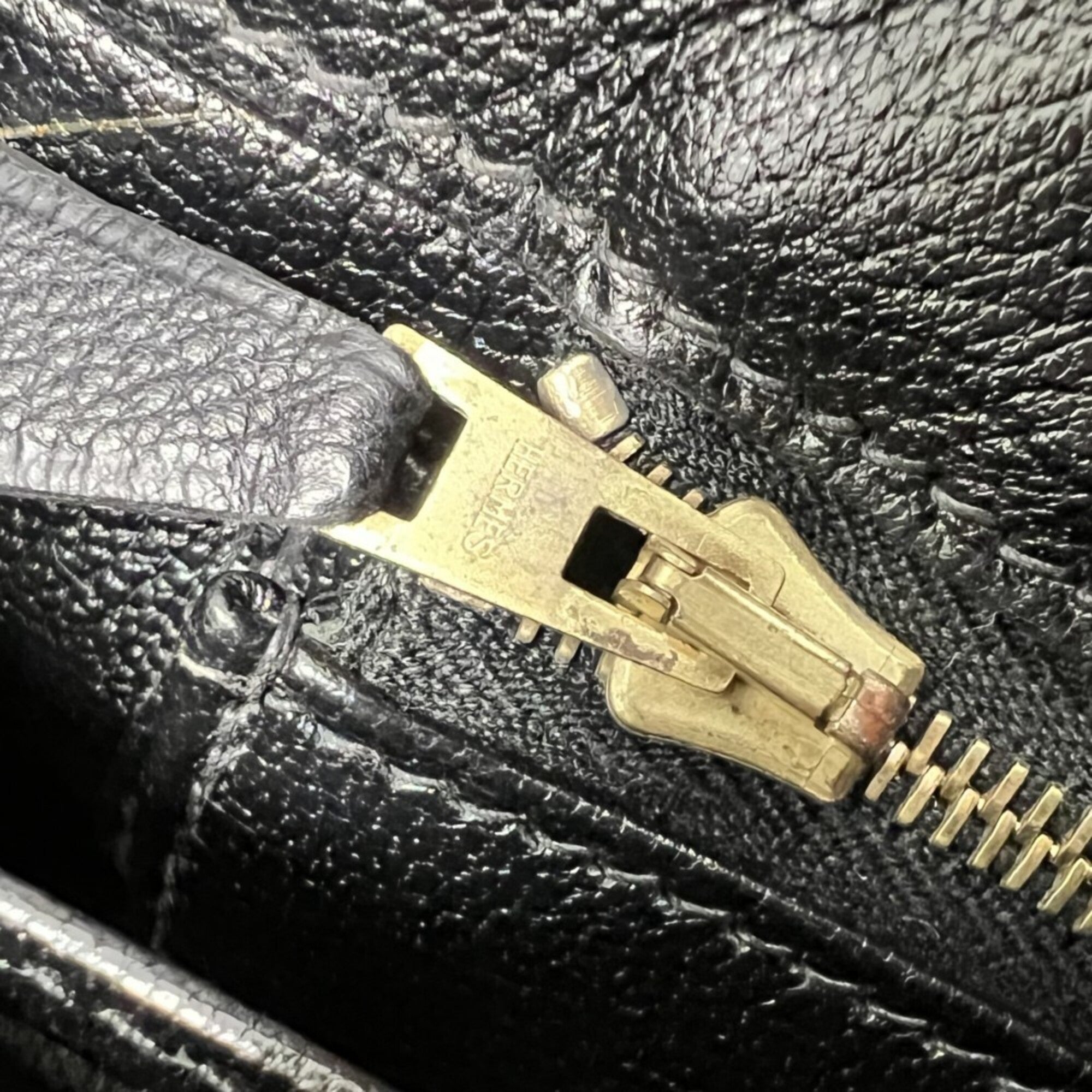 Hermes Black Leather Handbag (Pre-Owned)