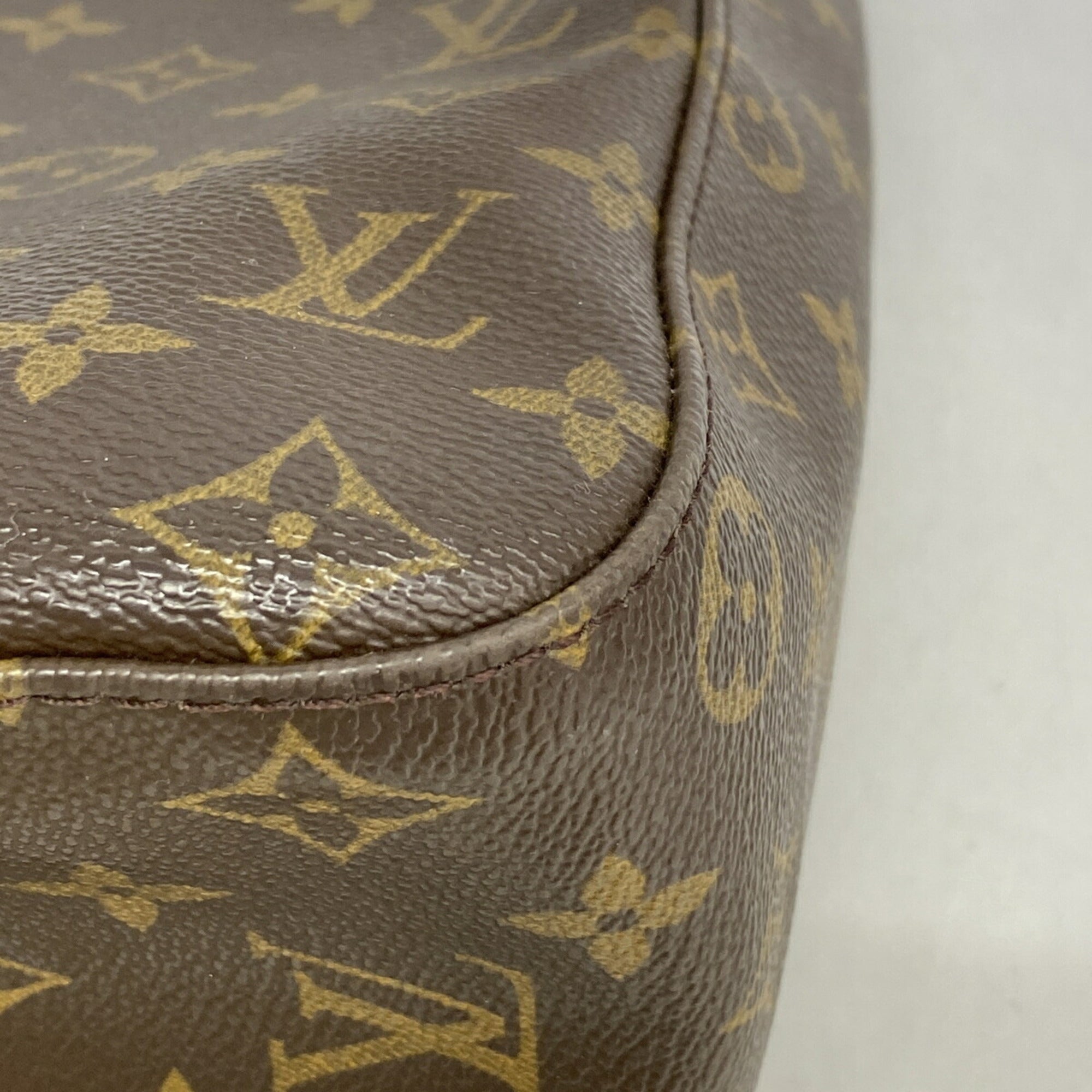 Louis Vuitton Brown Shoulder Bag (Pre-Owned)
