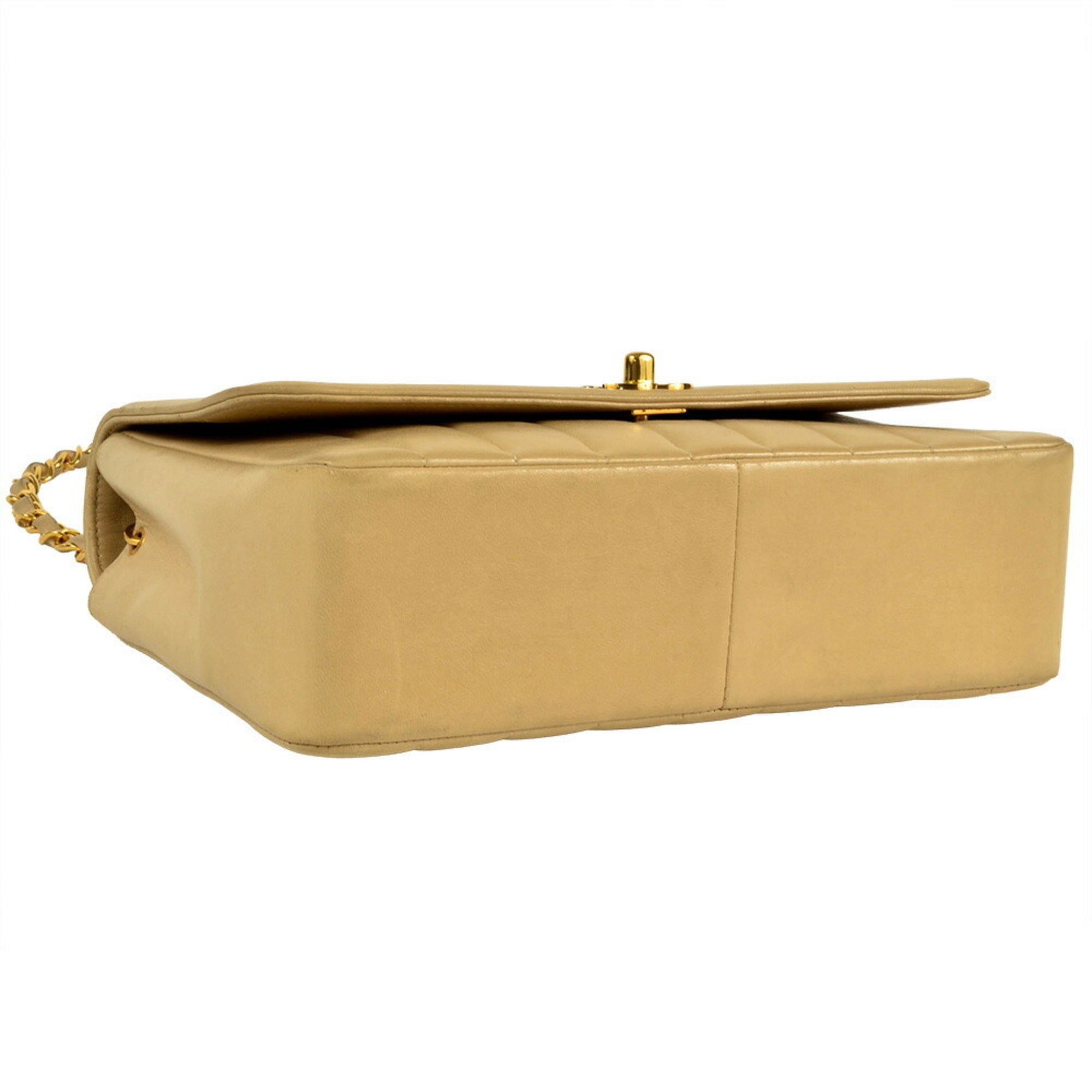 Chanel Beige Shoulder Bag (Pre-Owned)
