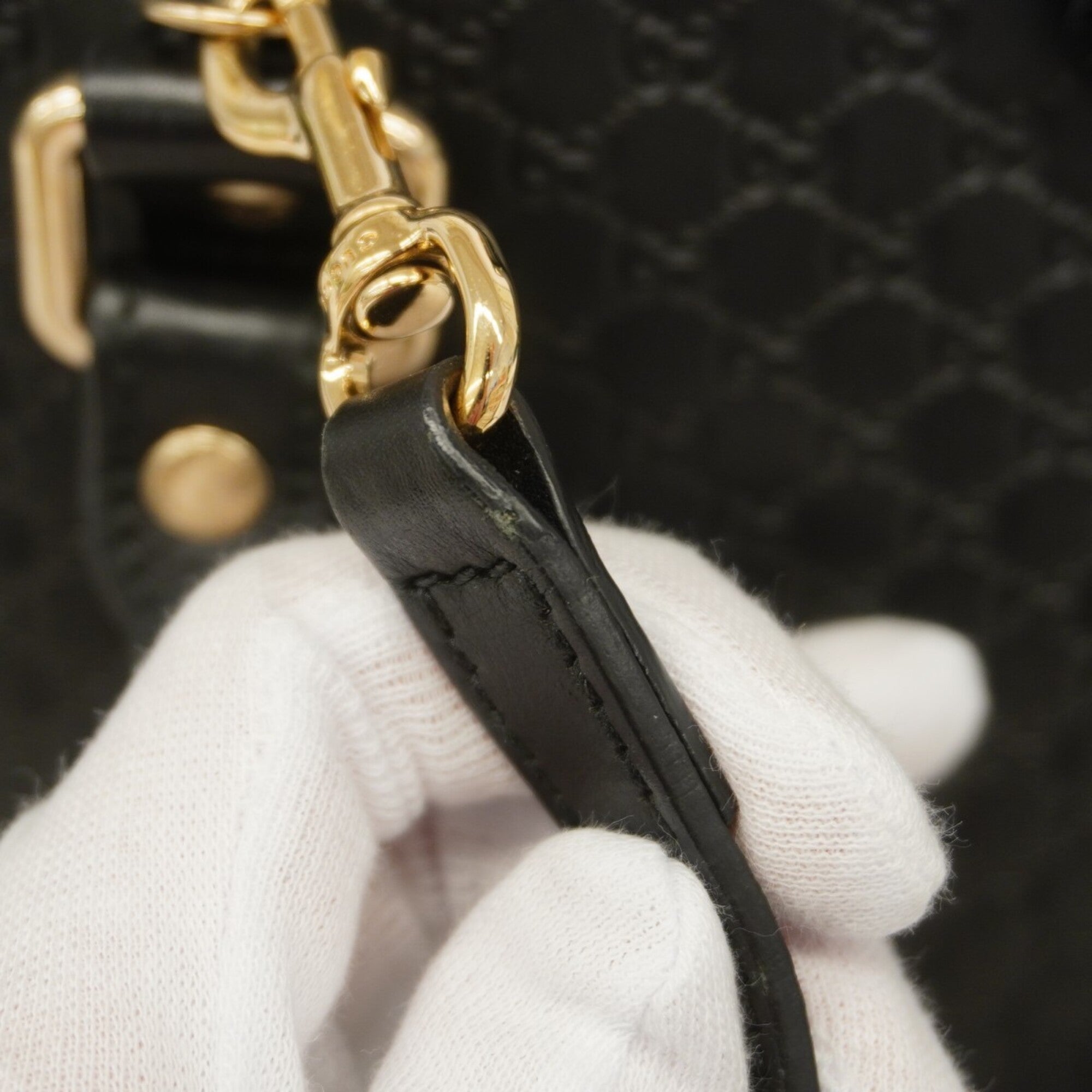 Gucci Black Leather Handbag (Pre-Owned)