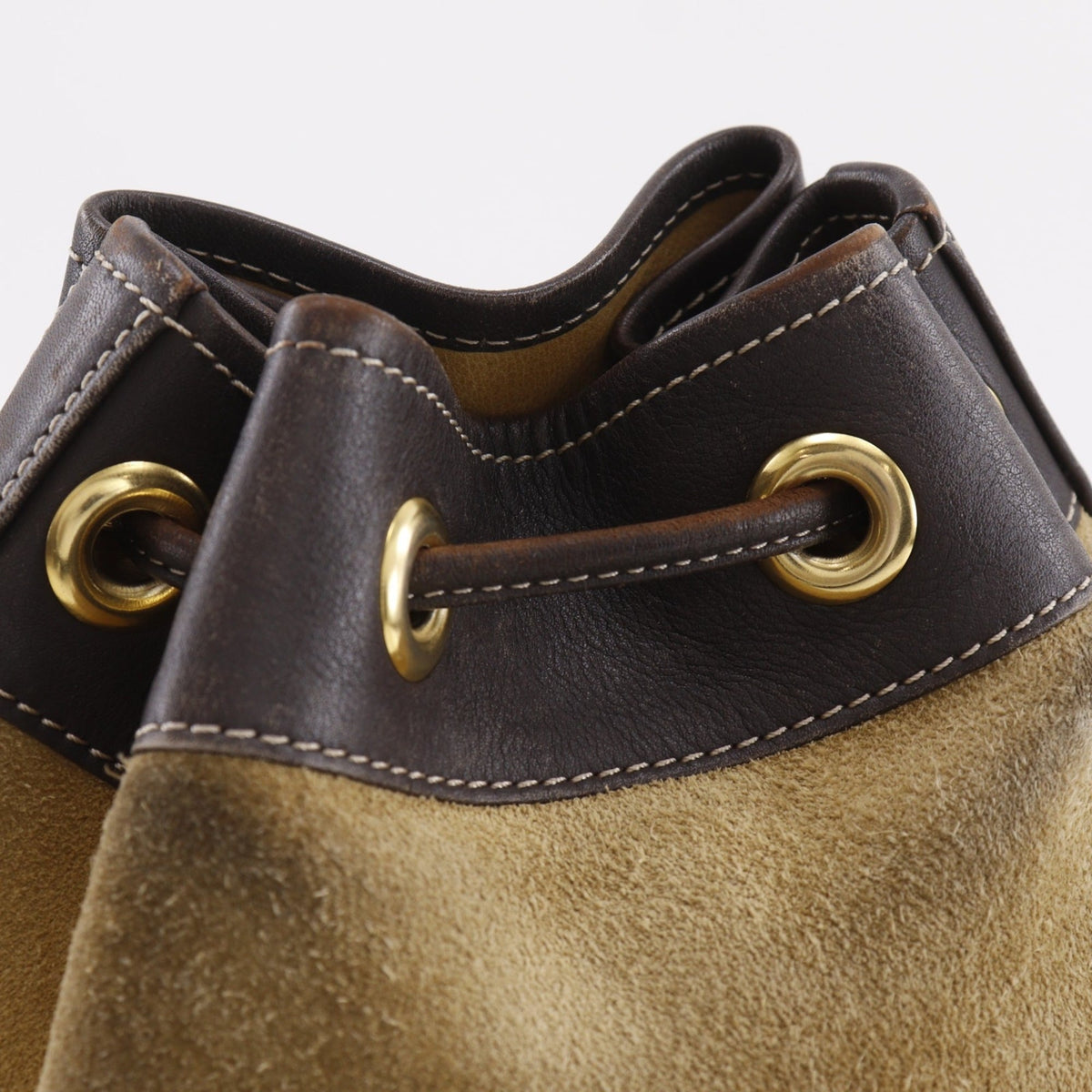 Loewe Beige Suede Leather Shoulder Bag (Pre-Owned)