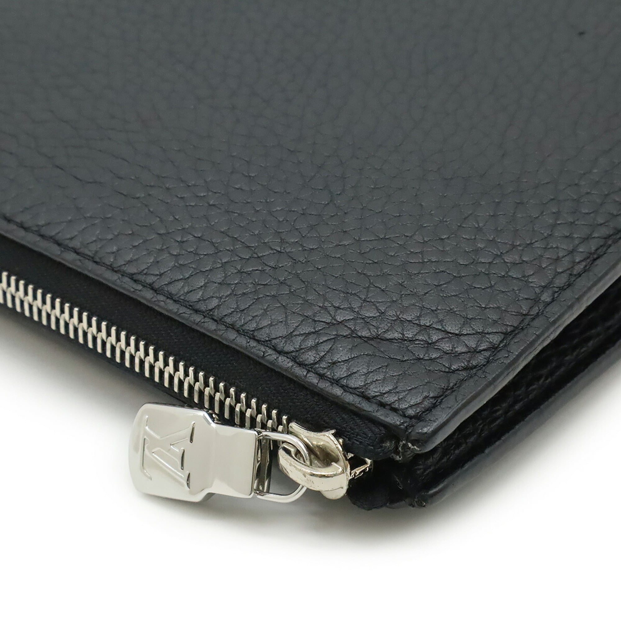 Louis Vuitton Black Noir Leather Clutch Bag Pochette (Pre-Owned)