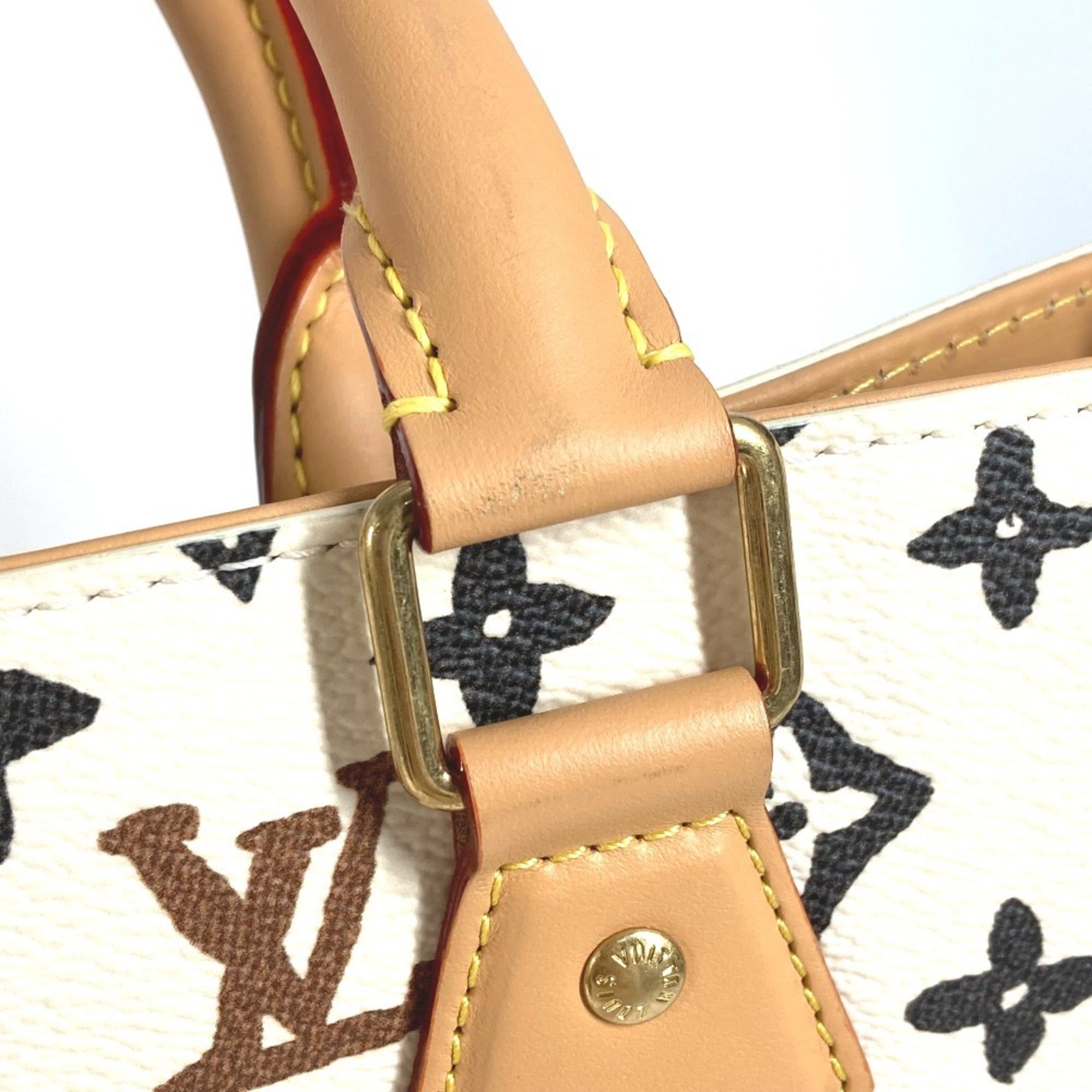 Louis Vuitton Beige Multi-Color Handbag Tote Bag (Pre-Owned)