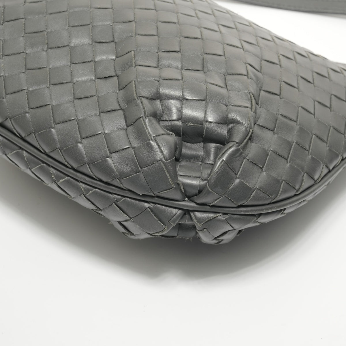 Bottega Veneta Intrecciato Gray Intrecciato Shoulder Bag (Pre-Owned)