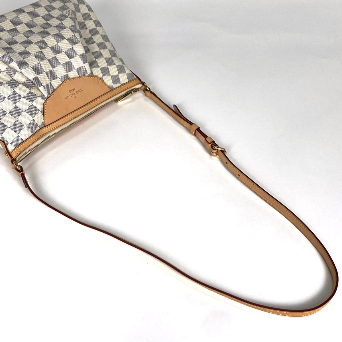 Louis Vuitton White Damier Azur Shoulder Bag (Pre-Owned)