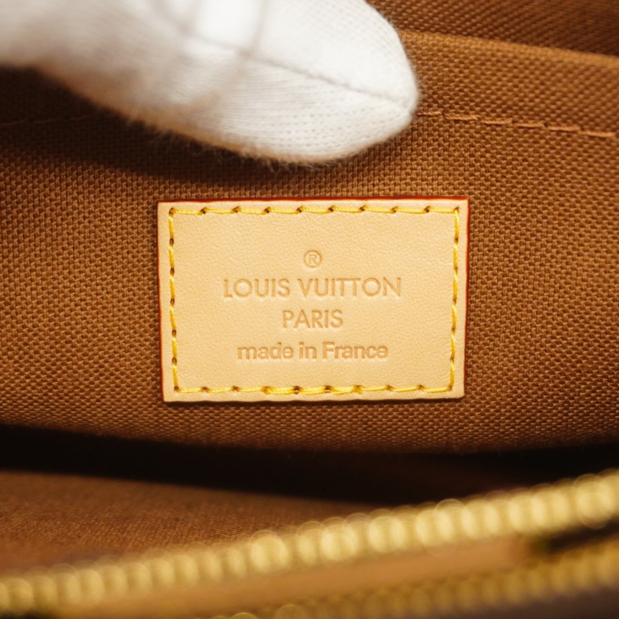 Louis Vuitton Rose Clair Handbag (Pre-Owned)