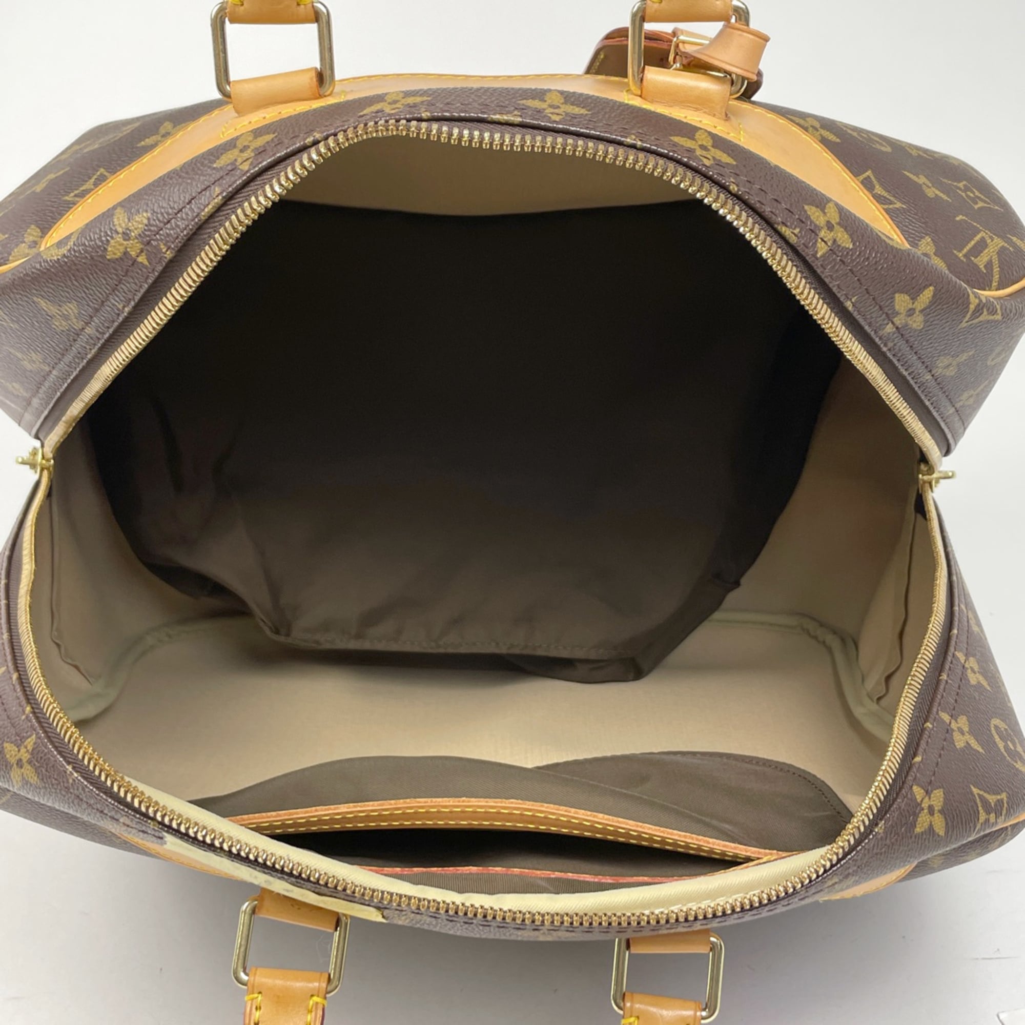 Louis Vuitton Brown Monogram Handbag (Pre-Owned)