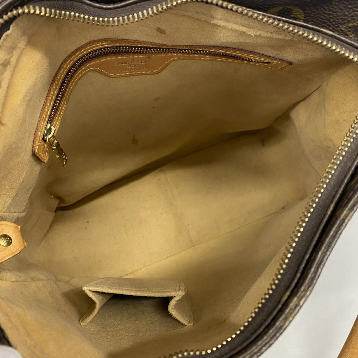 Louis Vuitton Brown Shoulder Bag (Pre-Owned)