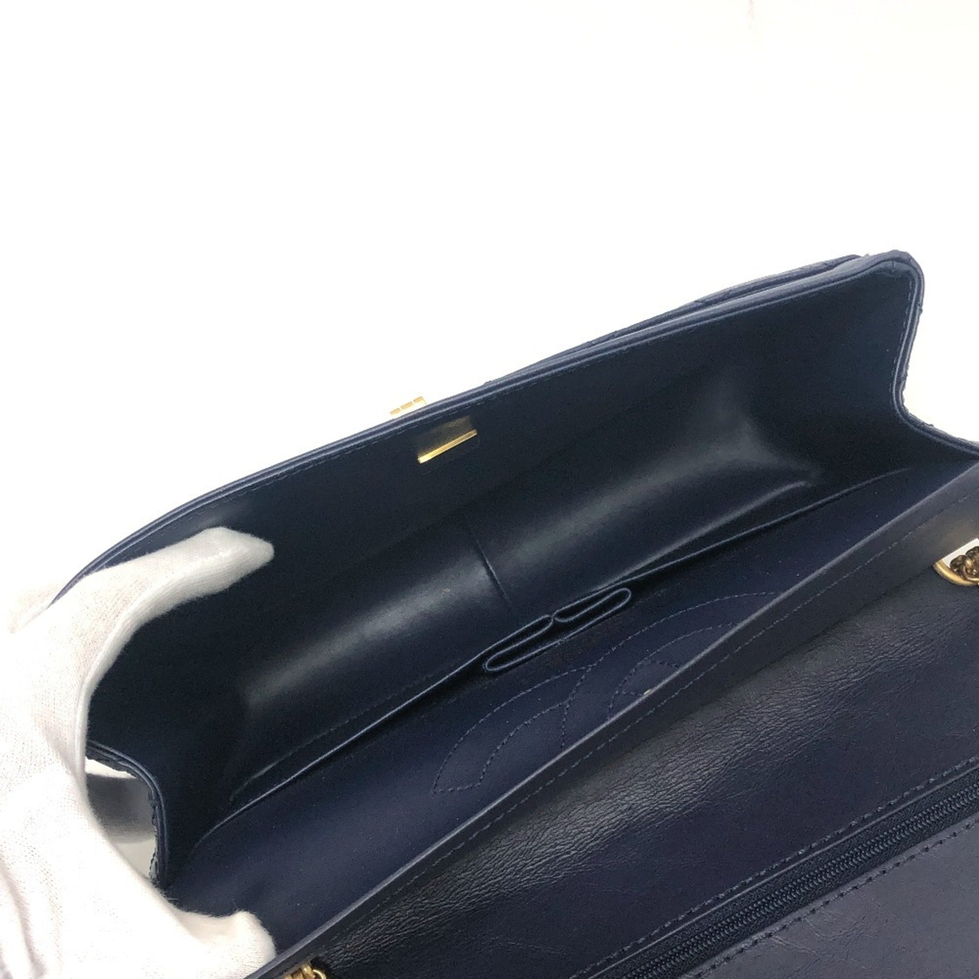 Chanel Navy Leather Shoulder Bag (Pre-Owned)