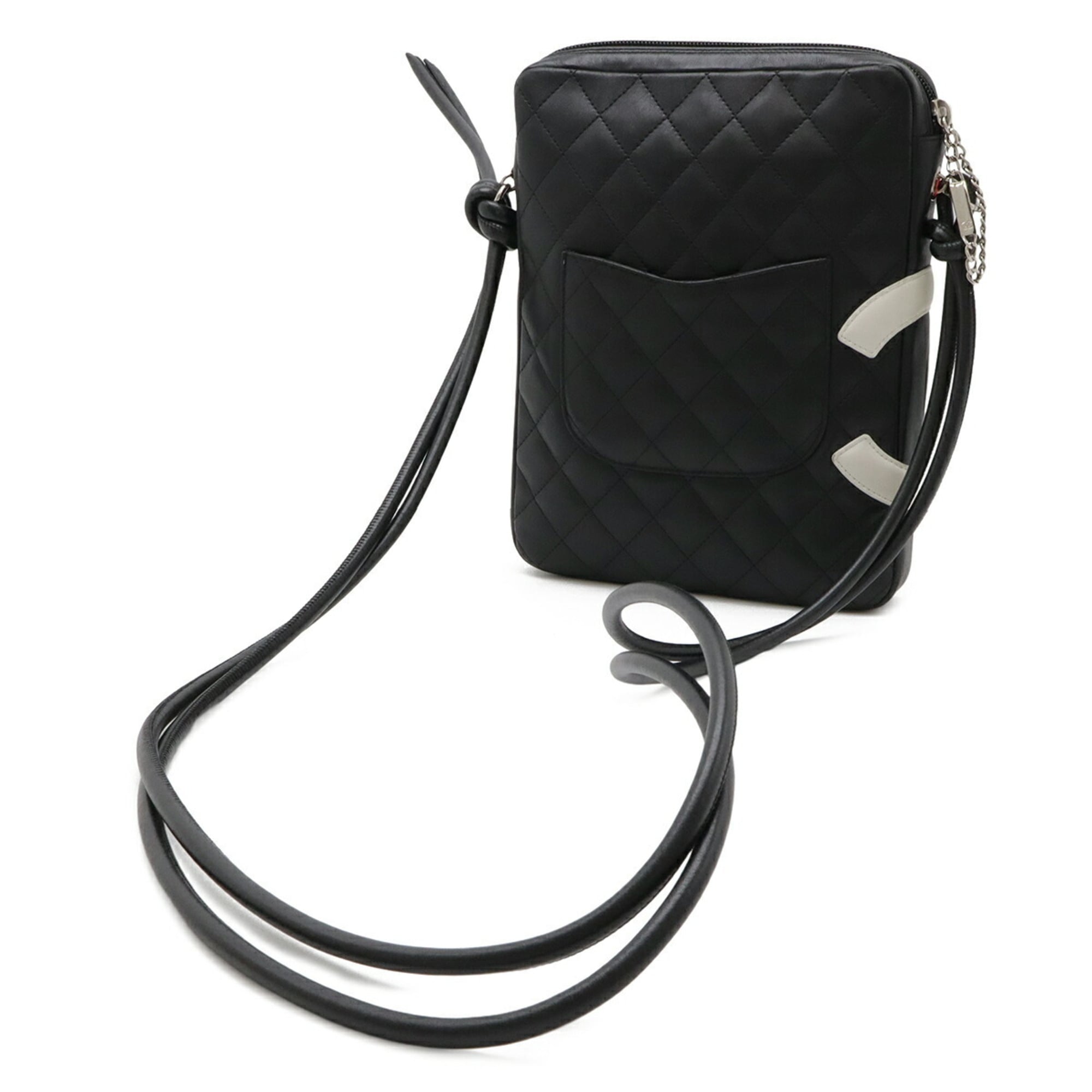 Chanel Black White Leather Shoulder Bag (Pre-Owned)