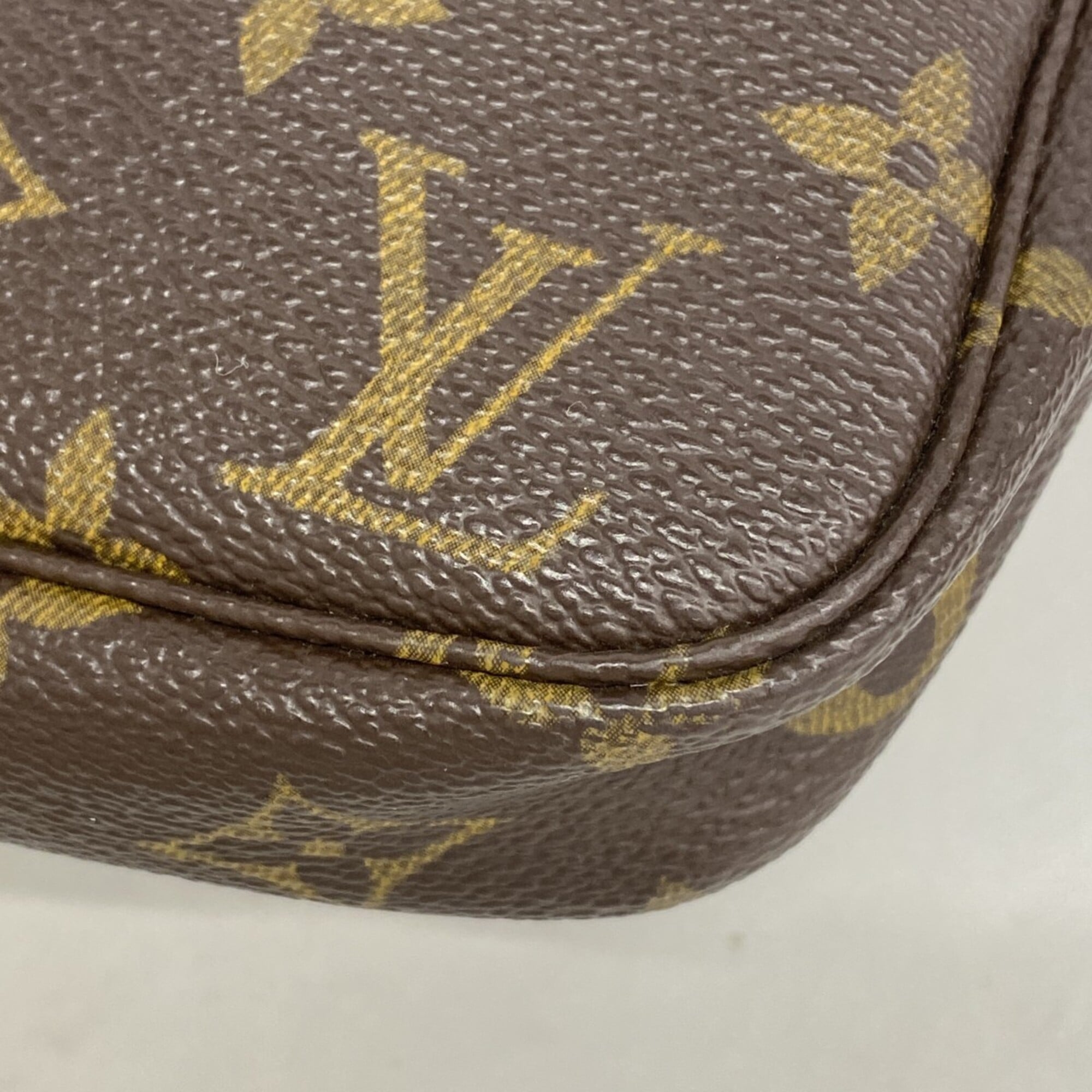 Louis Vuitton Brown Pouch (Pre-Owned)