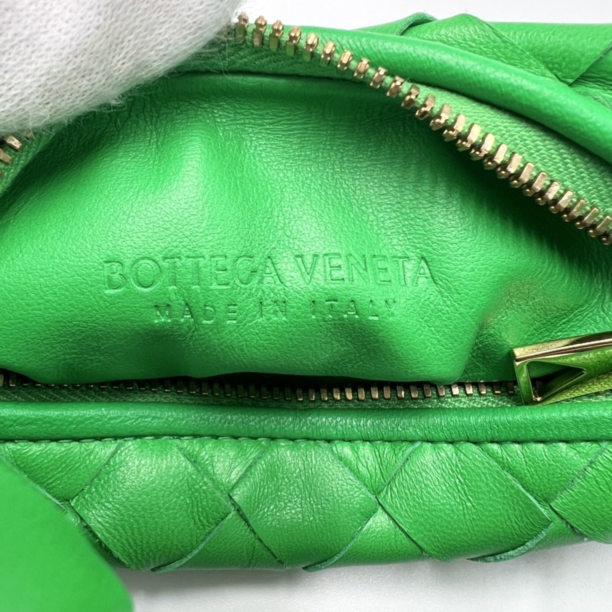 Bottega Veneta Green Leather Handbag (Pre-Owned)