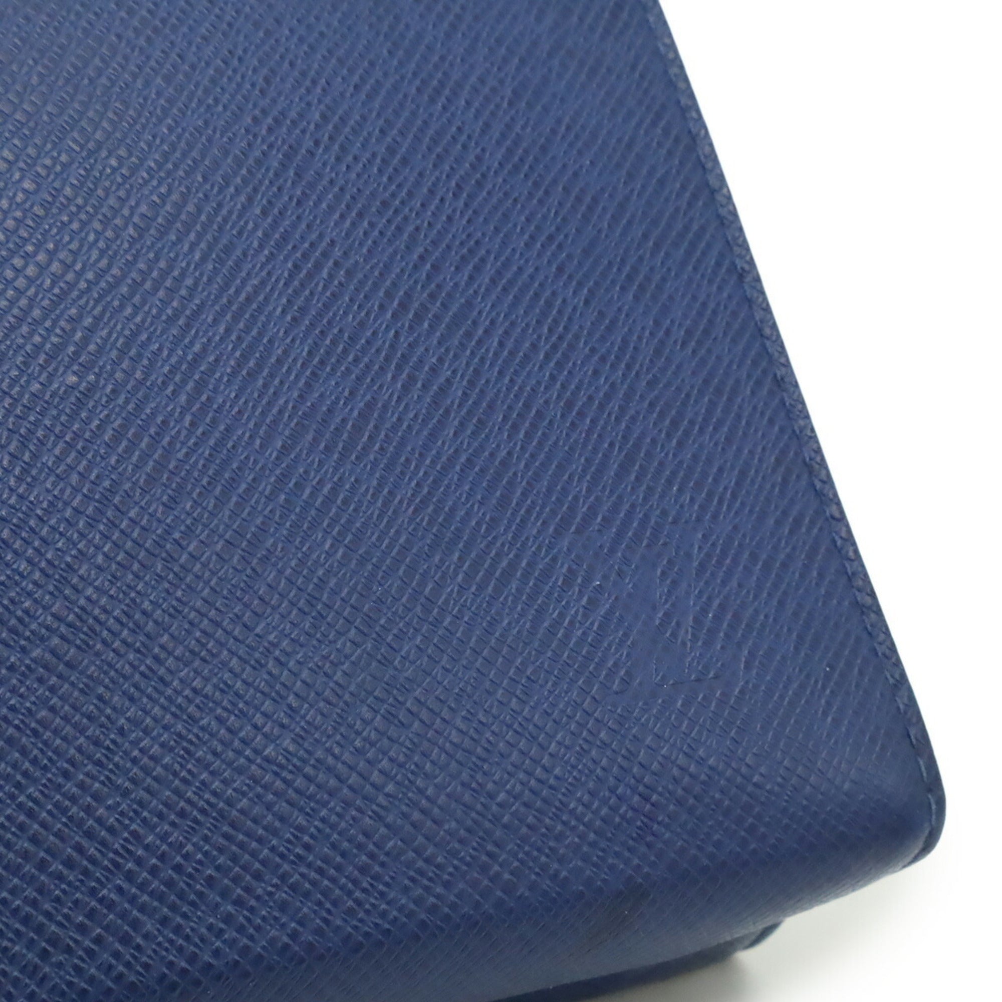 Louis Vuitton Blue Cobalt Taiga Leather Leather Clutch Bag Pochette (Pre-Owned)