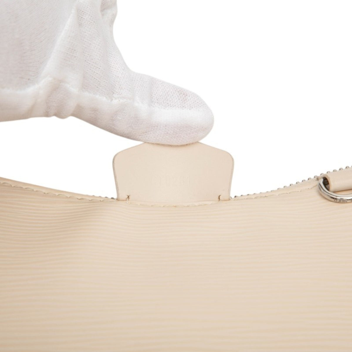 Louis Vuitton Beige Leather Handbag Shoulder Bag (Pre-Owned)