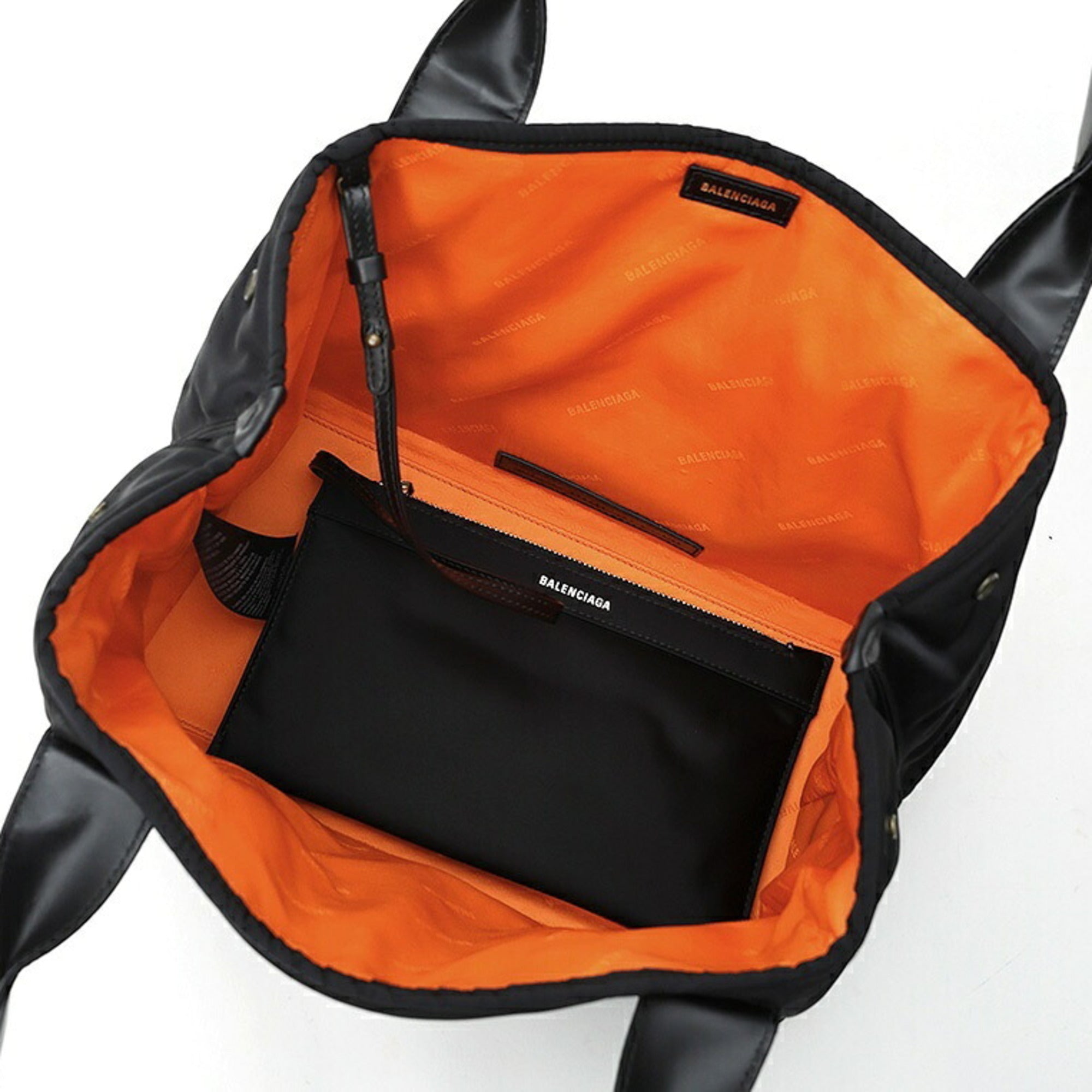 Balenciaga Black Nylon Tote Bag (Pre-Owned)