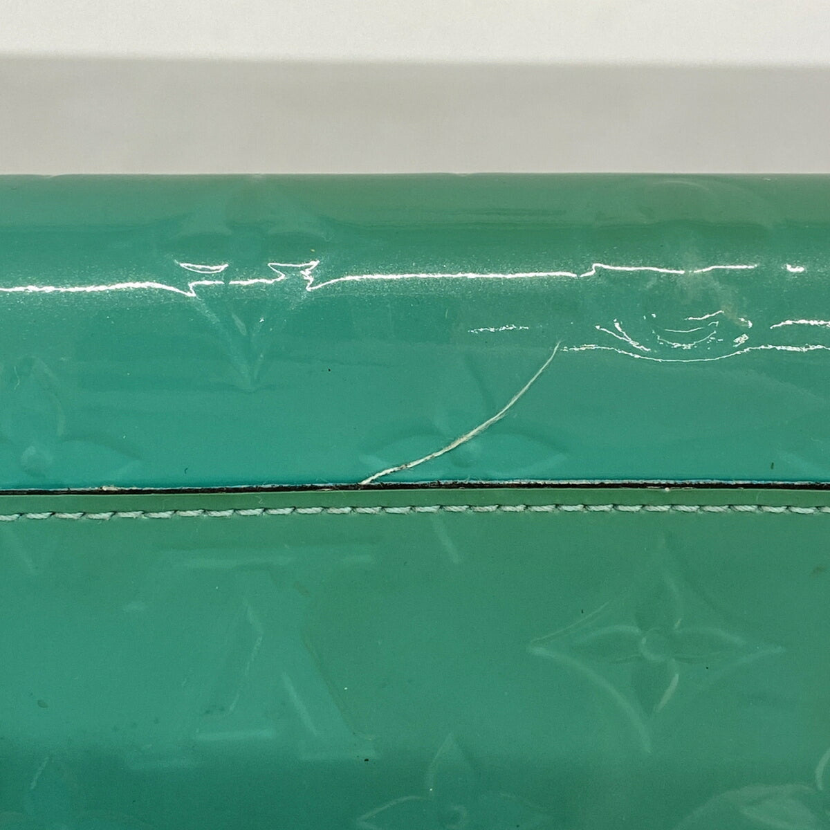 Louis Vuitton Green Long Wallet (Bi-Fold) (Pre-Owned)