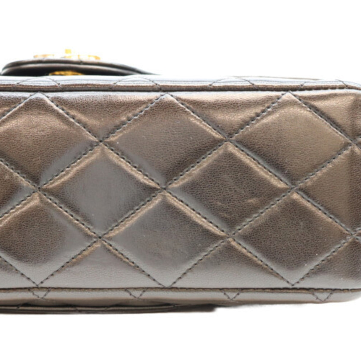 Chanel Black Leather Shoulder Bag (Pre-Owned)