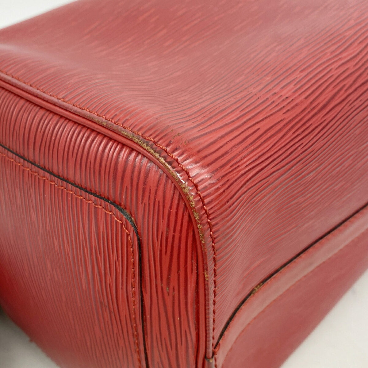Louis Vuitton Castilian Red Handbag (Pre-Owned)