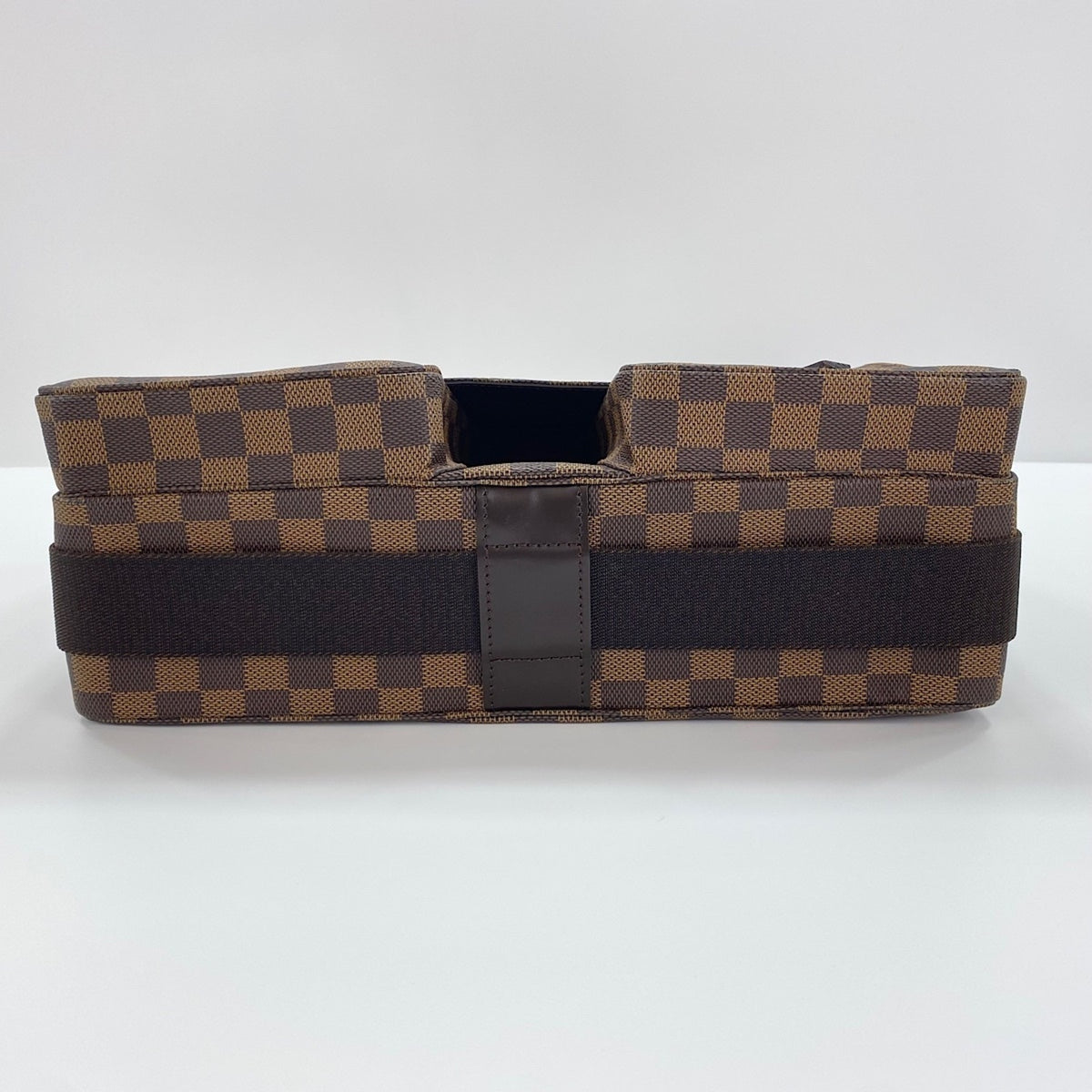 Louis Vuitton Brown Shoulder Bag (Pre-Owned)