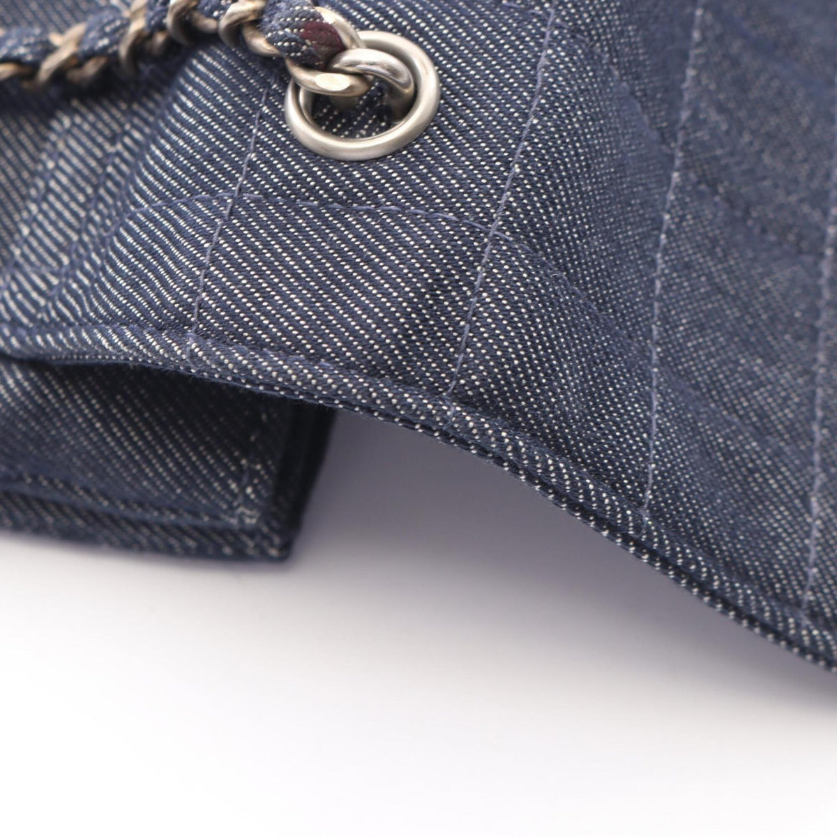 Chanel Navy Denim Handbag (Pre-Owned)