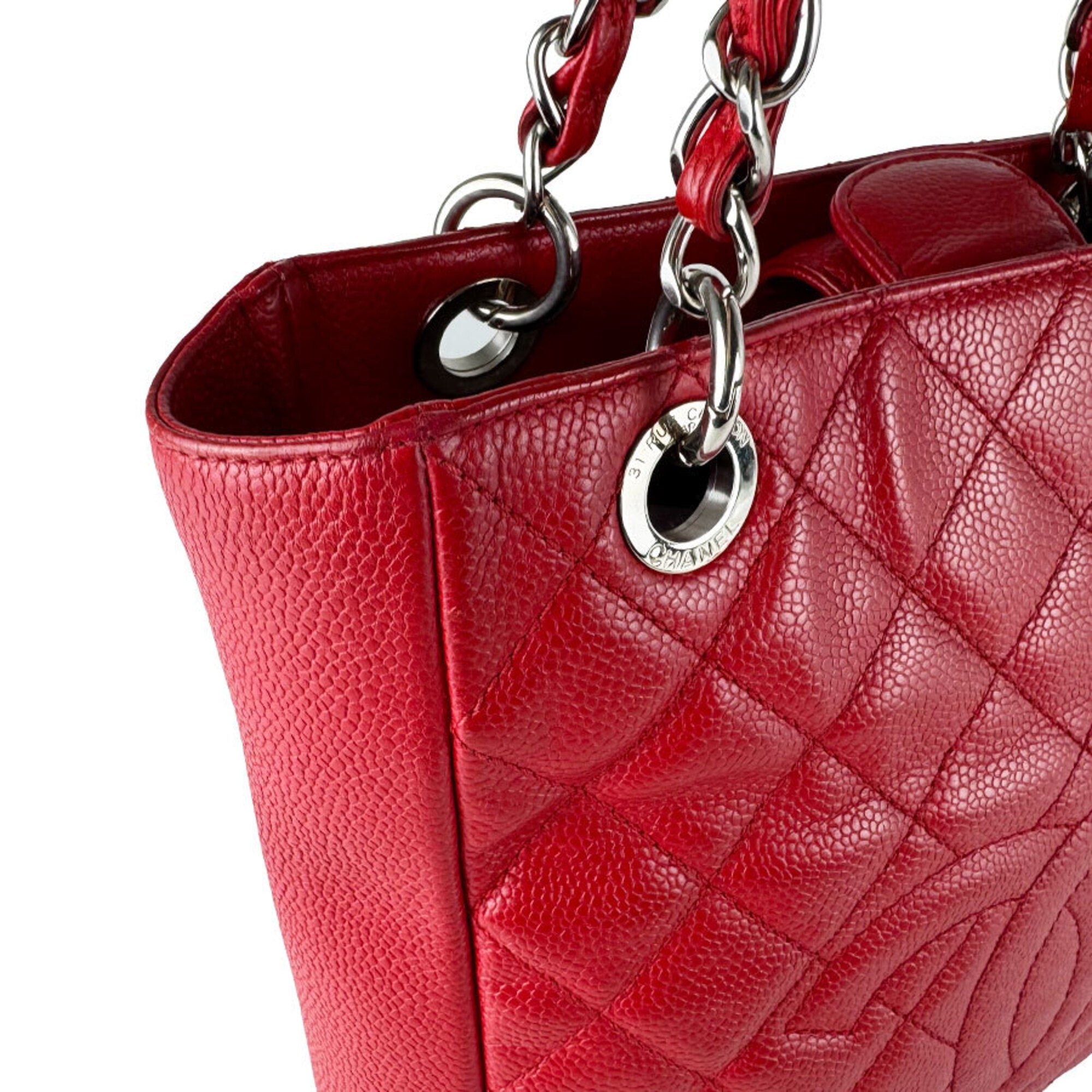 Chanel Red Color Grained Calfskin Handbag (Pre-Owned)