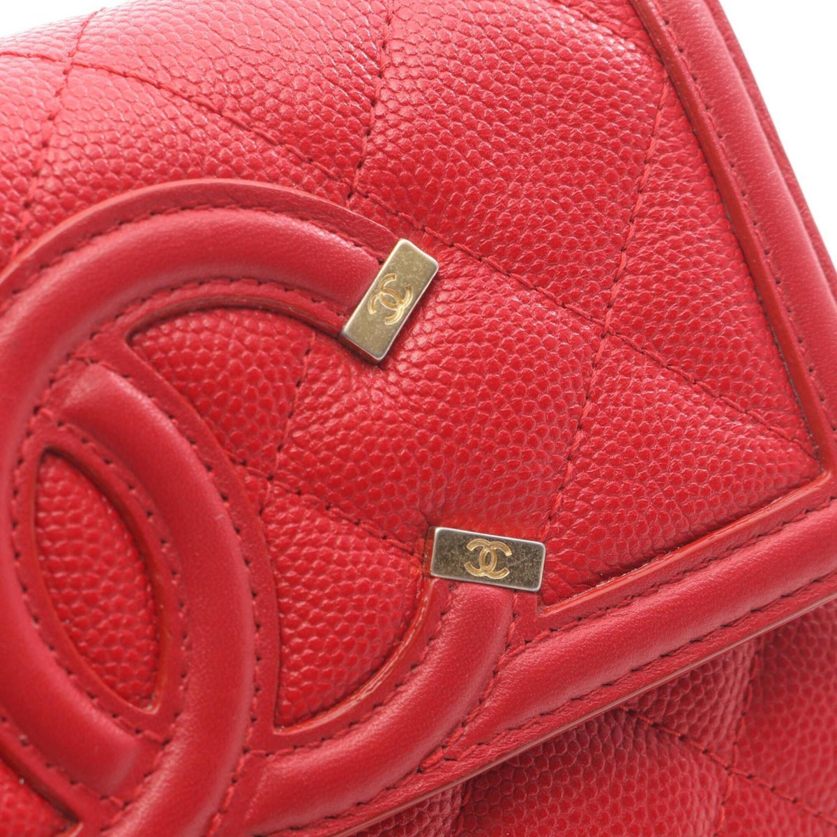 Chanel Red Color Grained Calfskin Wallet (Bi-Fold) (Pre-Owned)