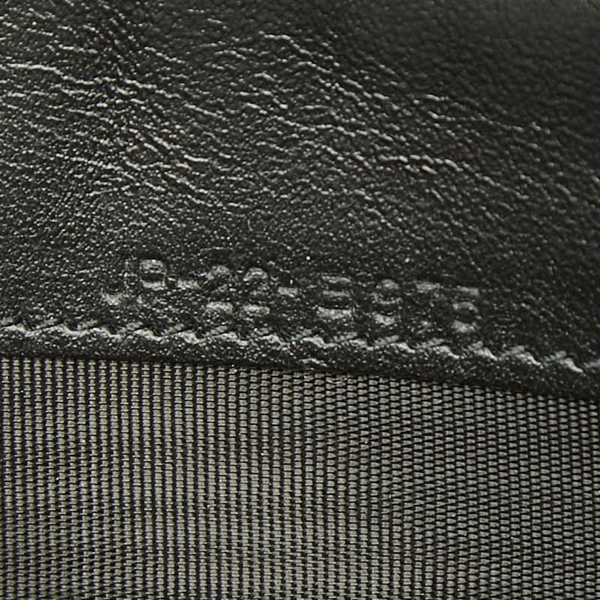 Salvatore Ferragamo Black Leather Long Wallet (Bi-Fold) (Pre-Owned)