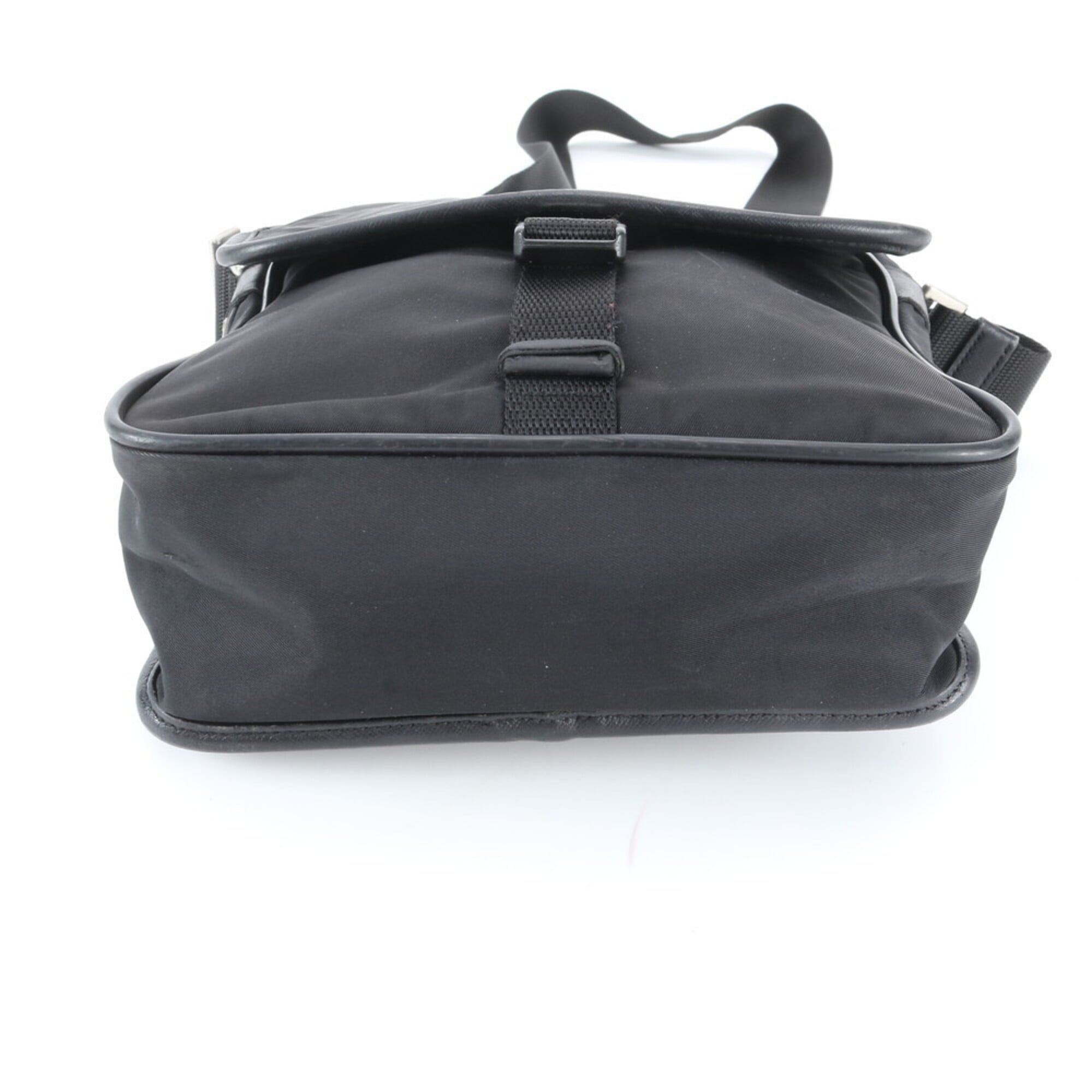 Prada Black Nylon Leather Shoulder Bag (Pre-Owned)