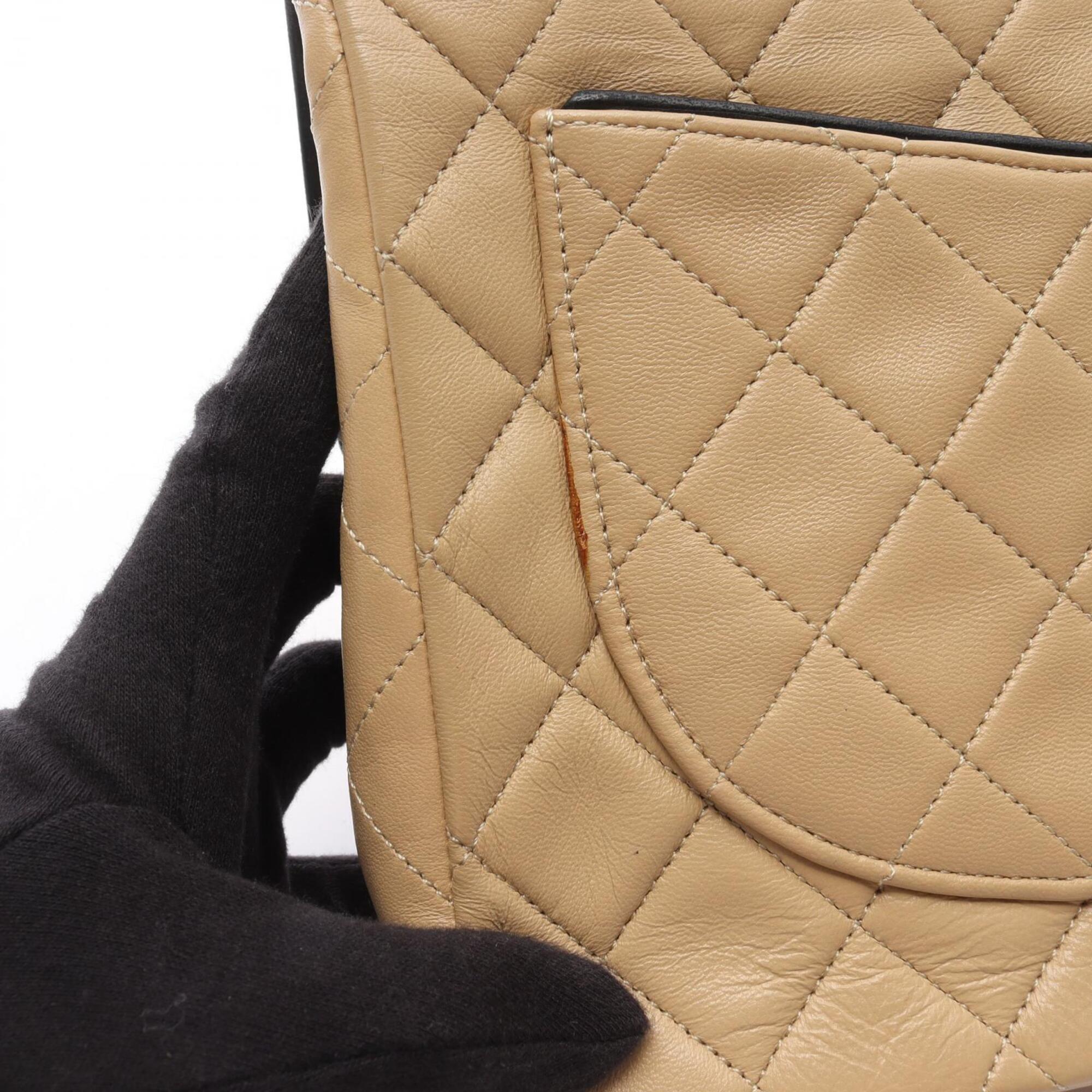 Chanel Matelasse Beige Leather Shoulder Bag (Pre-Owned)