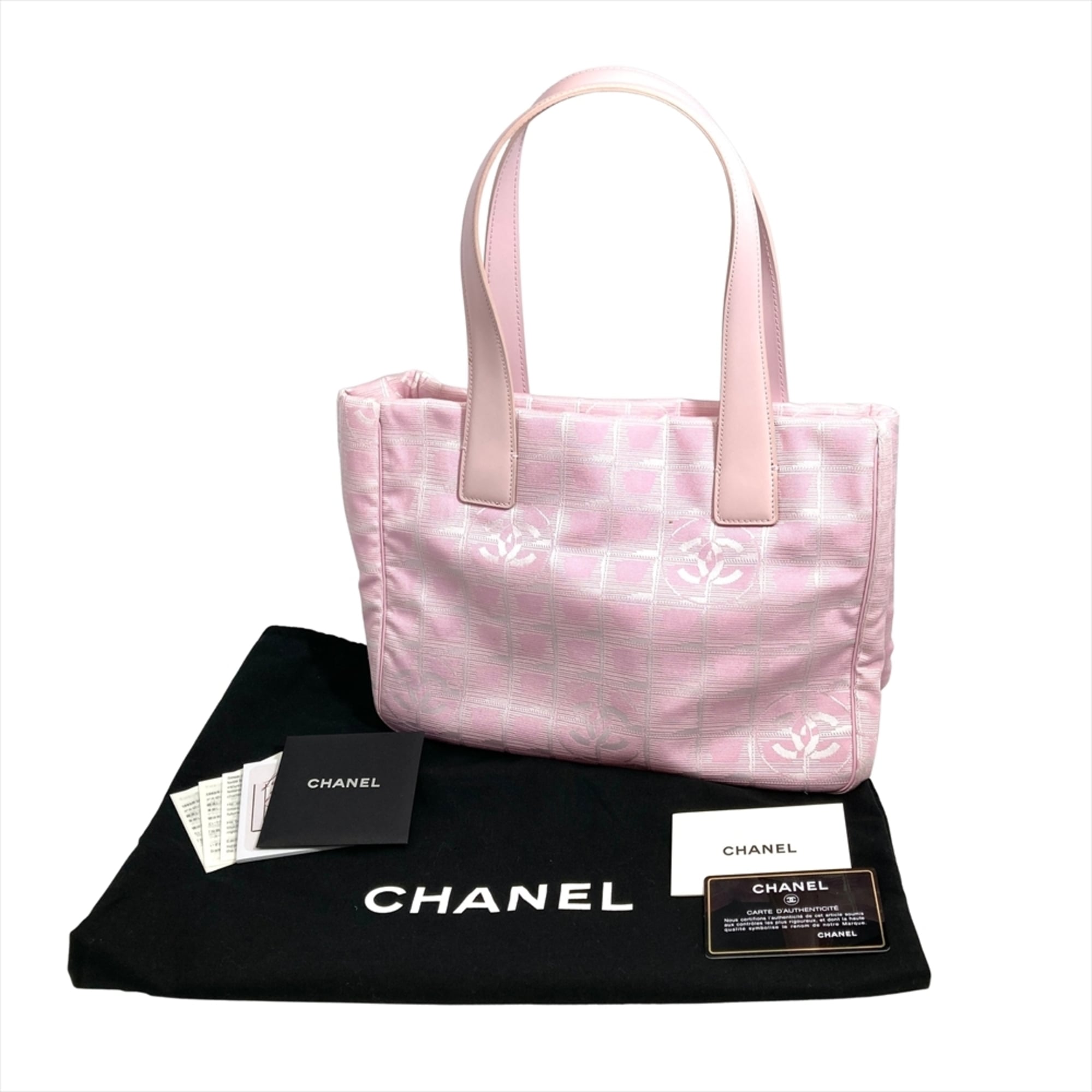 Chanel Pink Nylon Tote Bag (Pre-Owned)