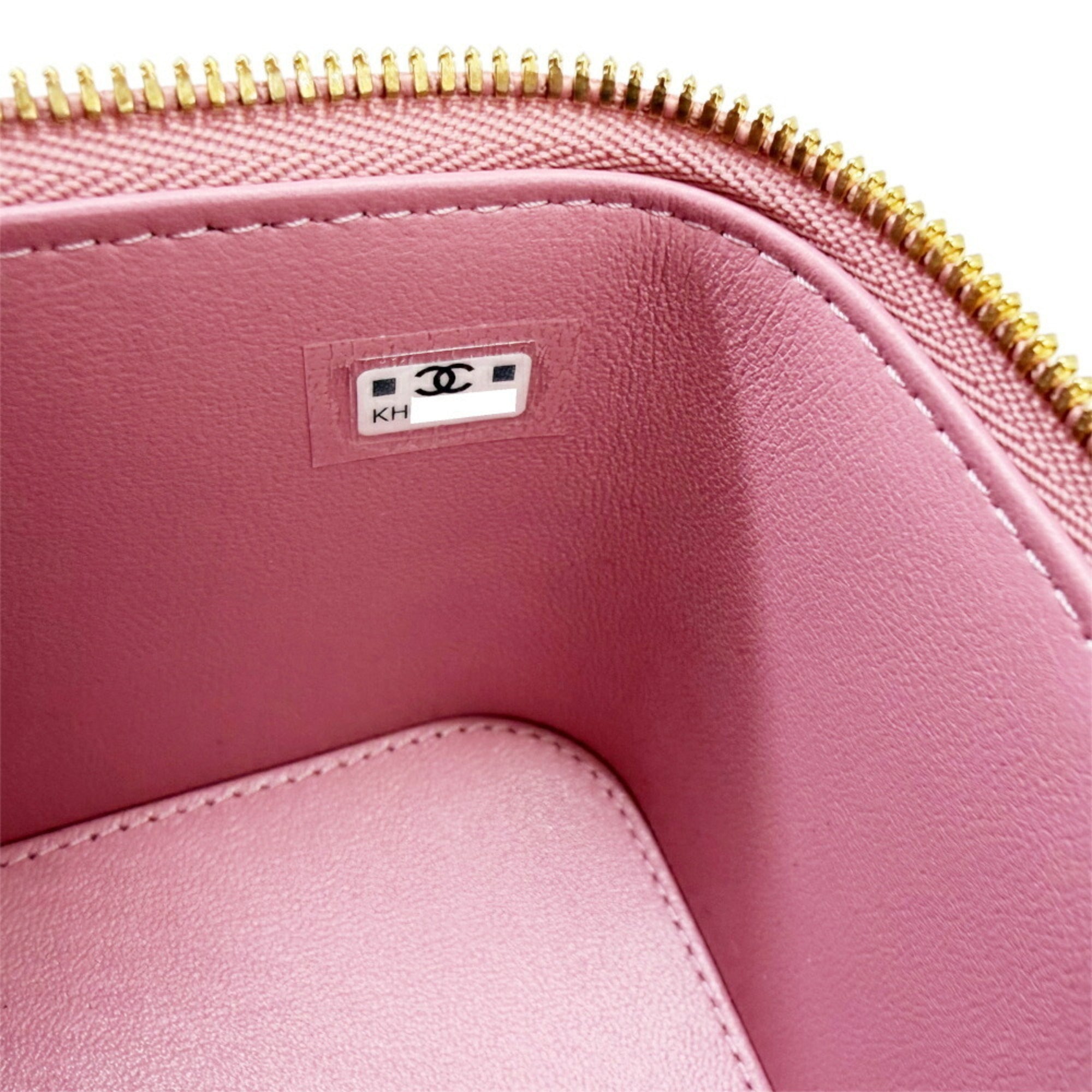 Chanel Pink Leather Handbag Shoulder Bag (Pre-Owned)