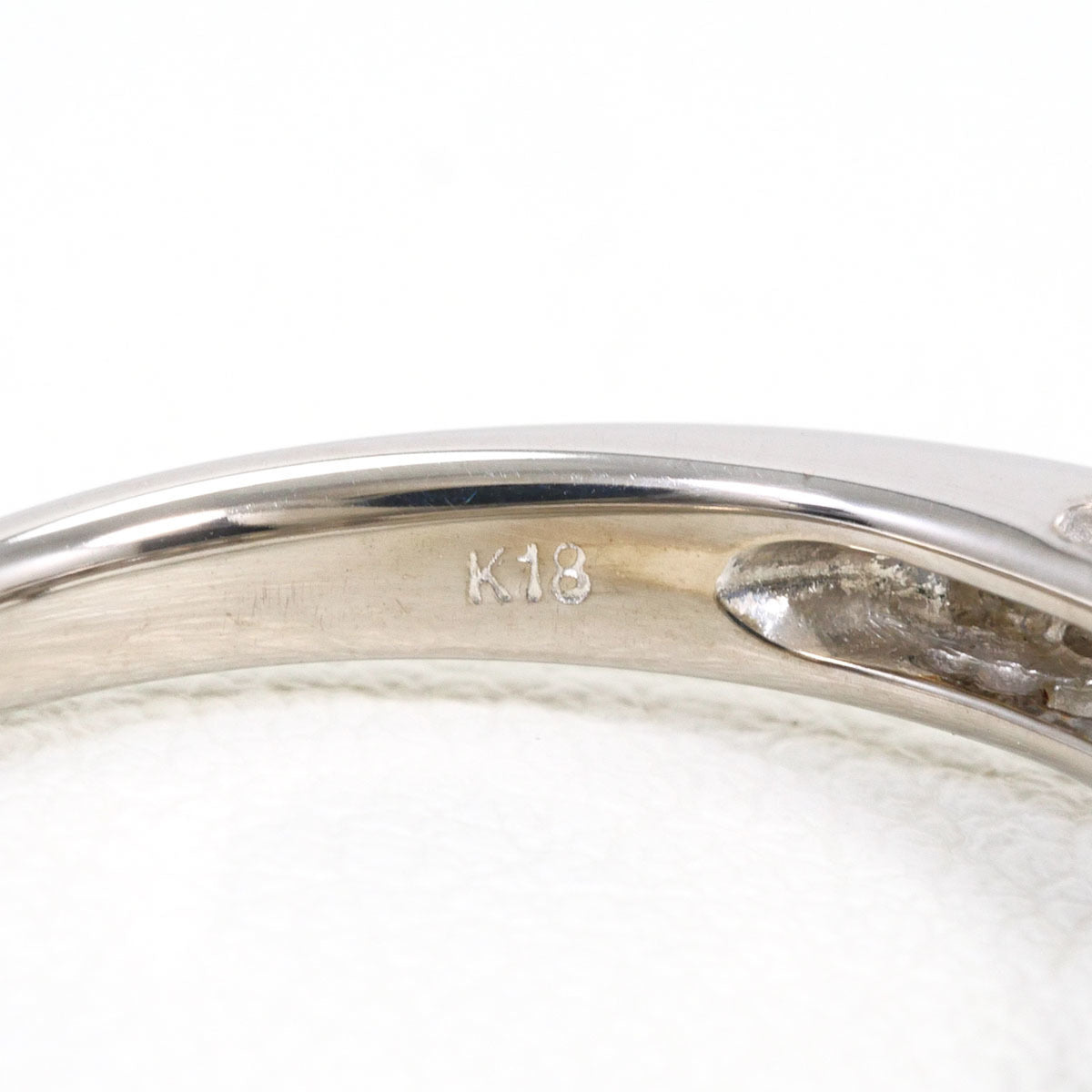 Unbranded White Gold White Gold (18K) Band Ring (Pre-Owned)