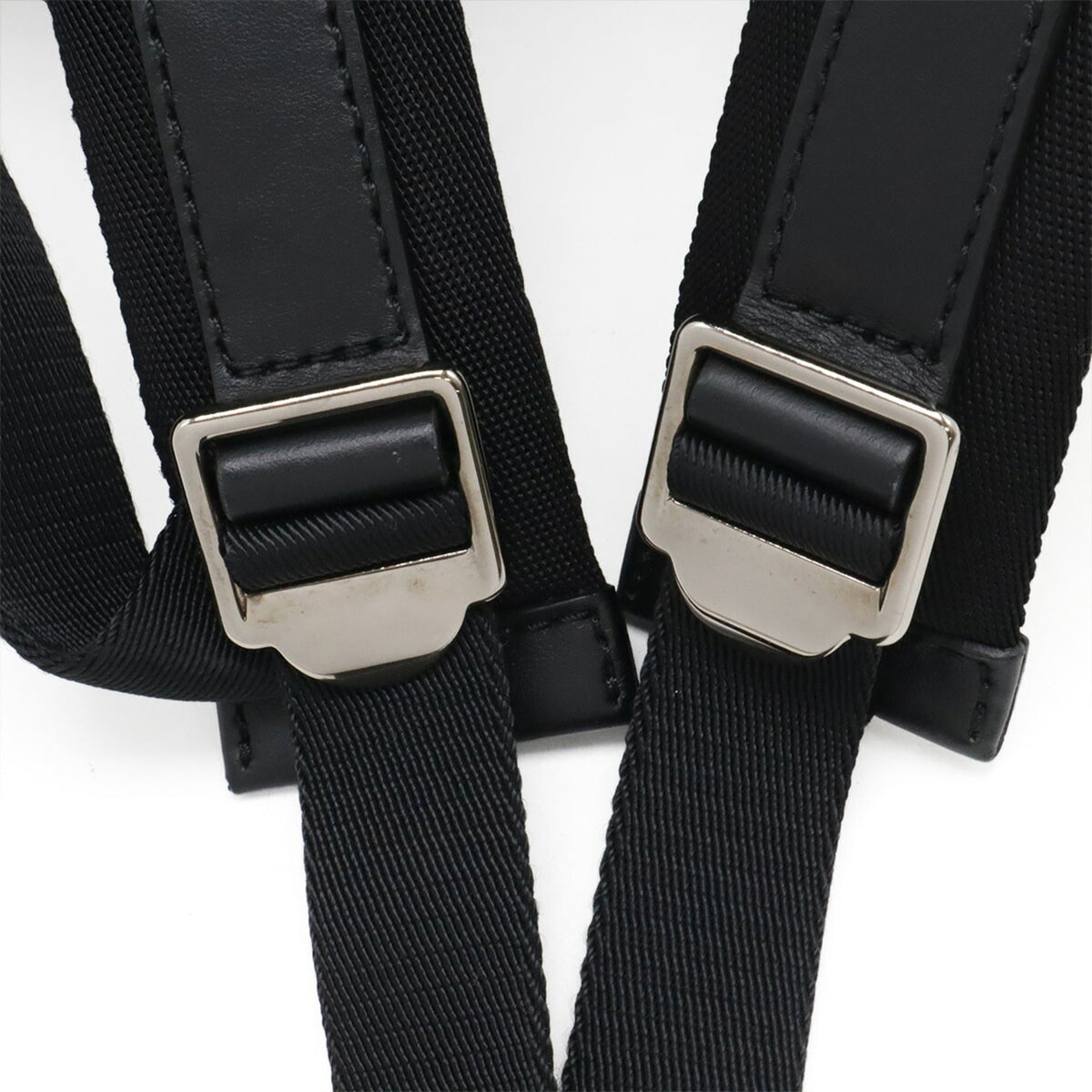 Burberry Black Leather Backpack (Pre-Owned)
