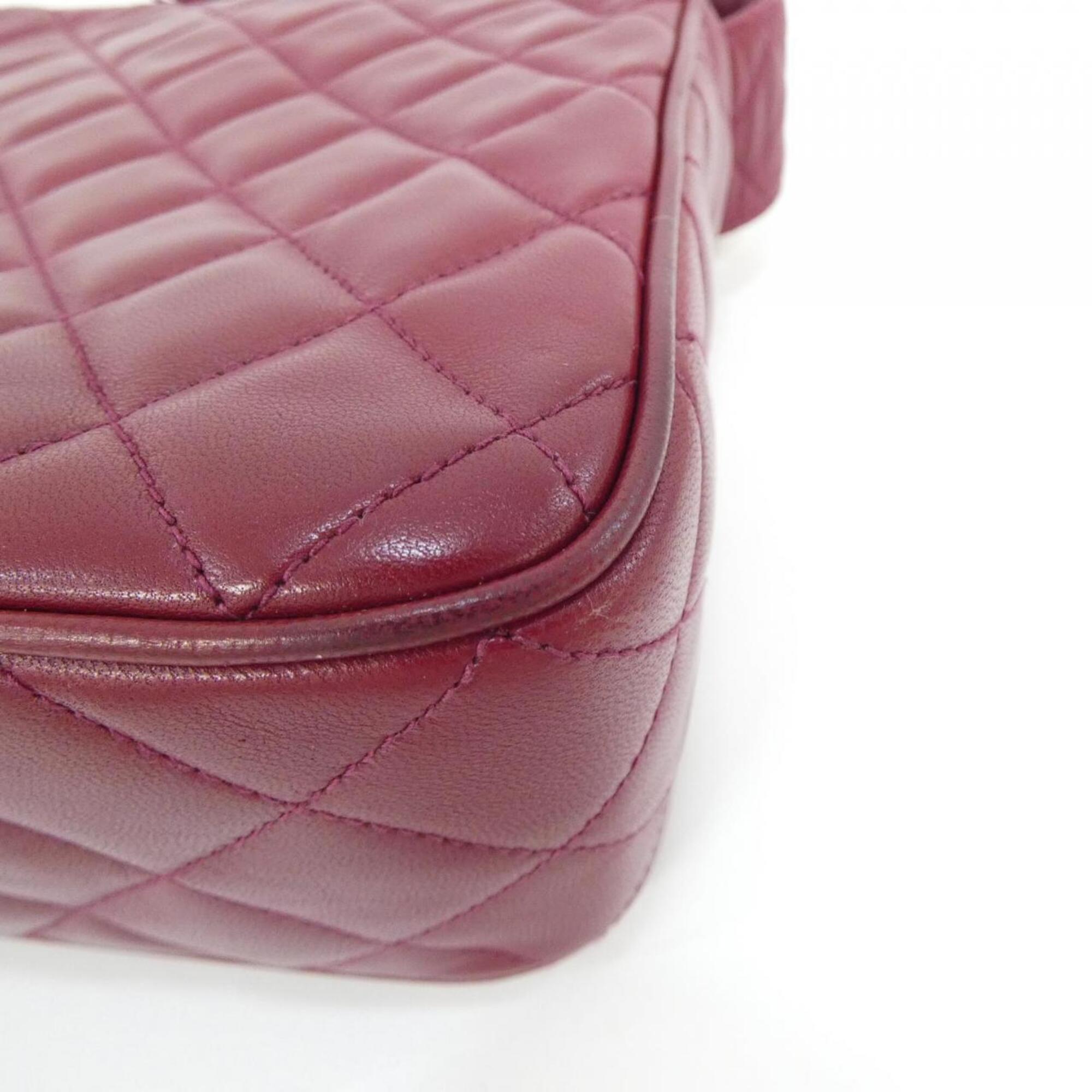 Chanel Bordeaux Leather Shoulder Bag (Pre-Owned)
