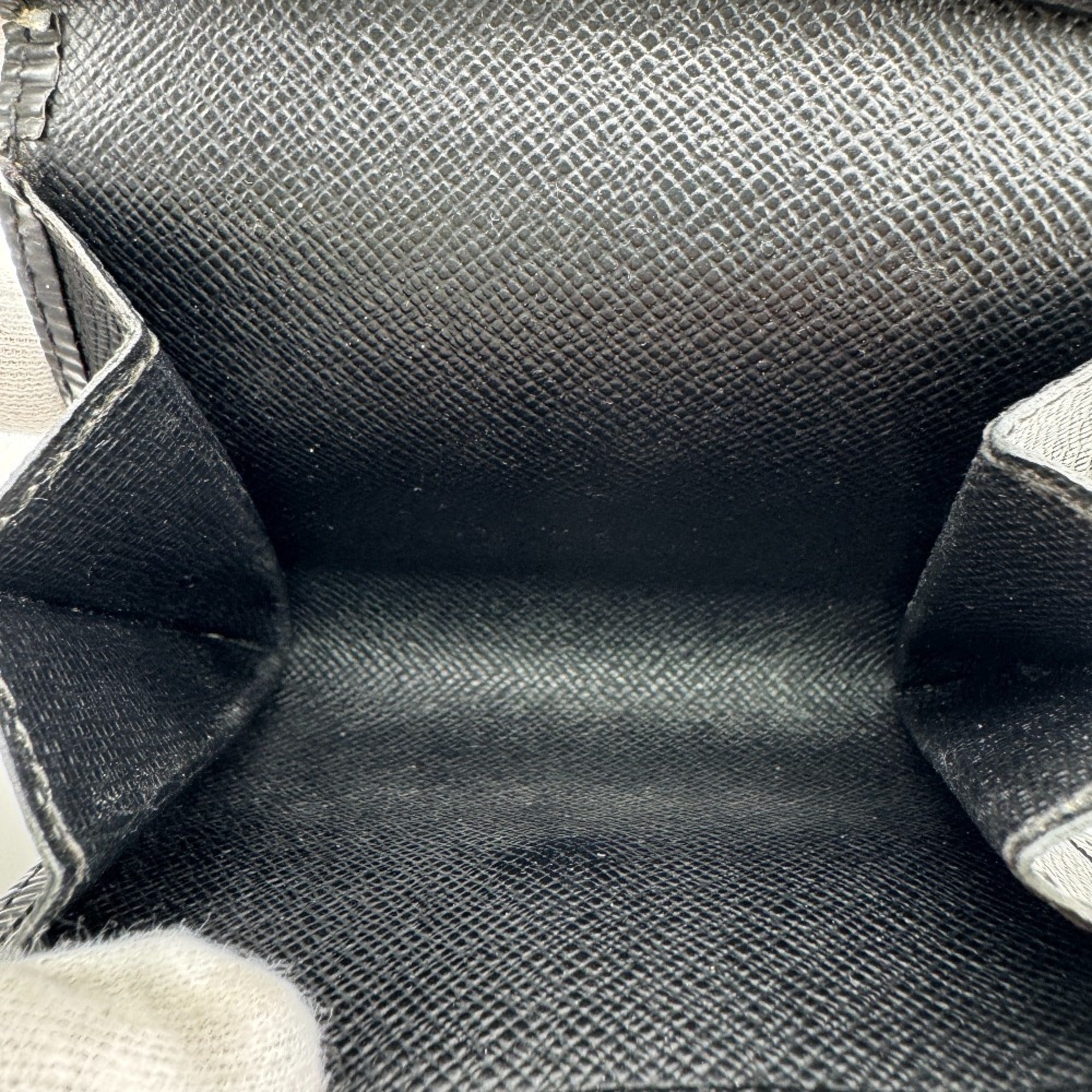 Louis Vuitton Black Leather Coin Purse/Coin Case (Pre-Owned)