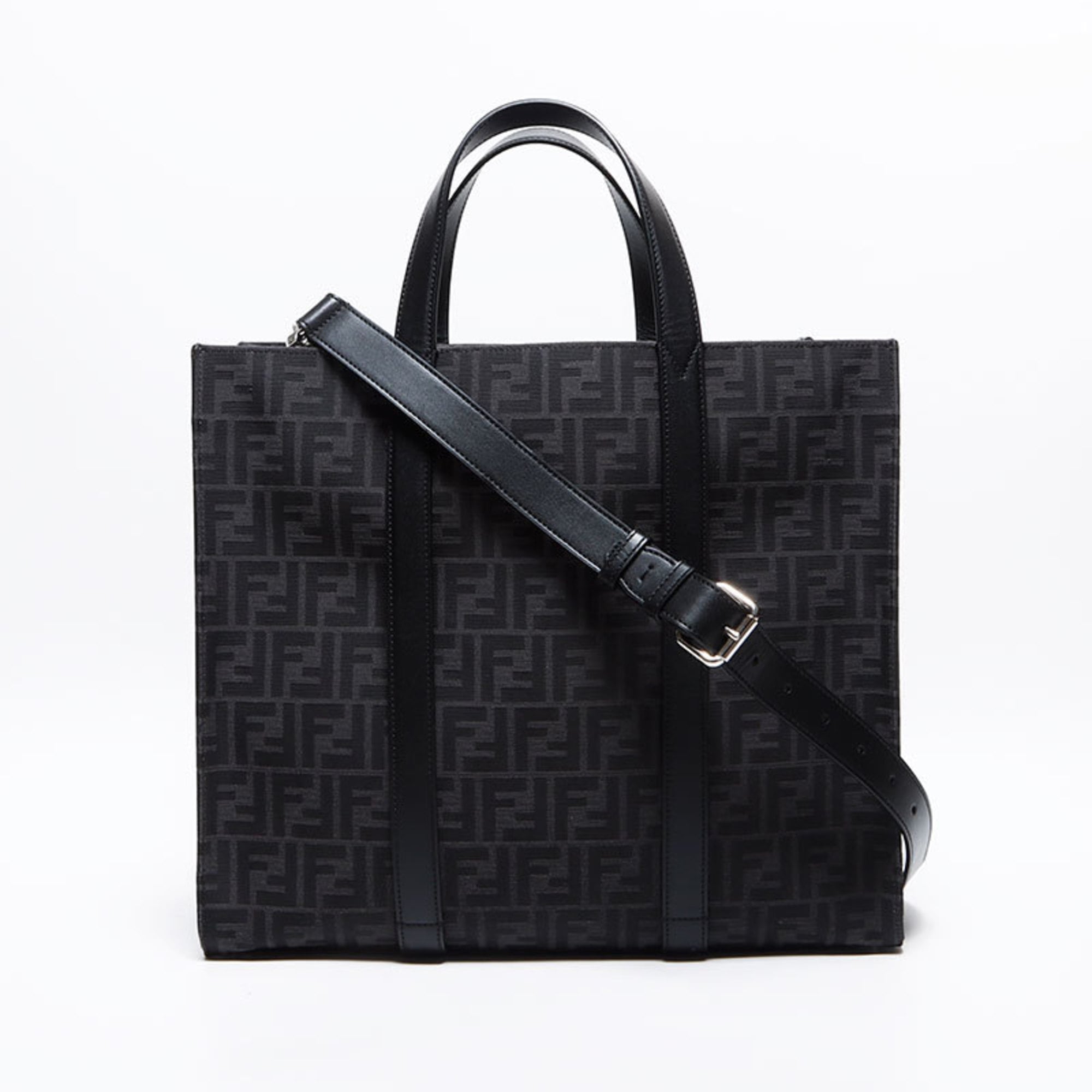 Fendi Black Leather Tote Bag (Pre-Owned)