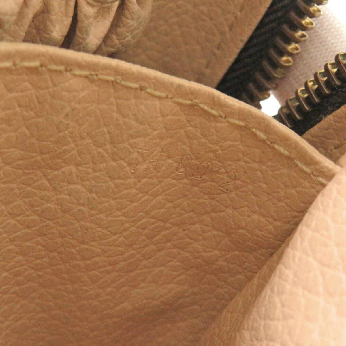 Louis Vuitton Brown Monogram Monogram Pouch (Pre-Owned)