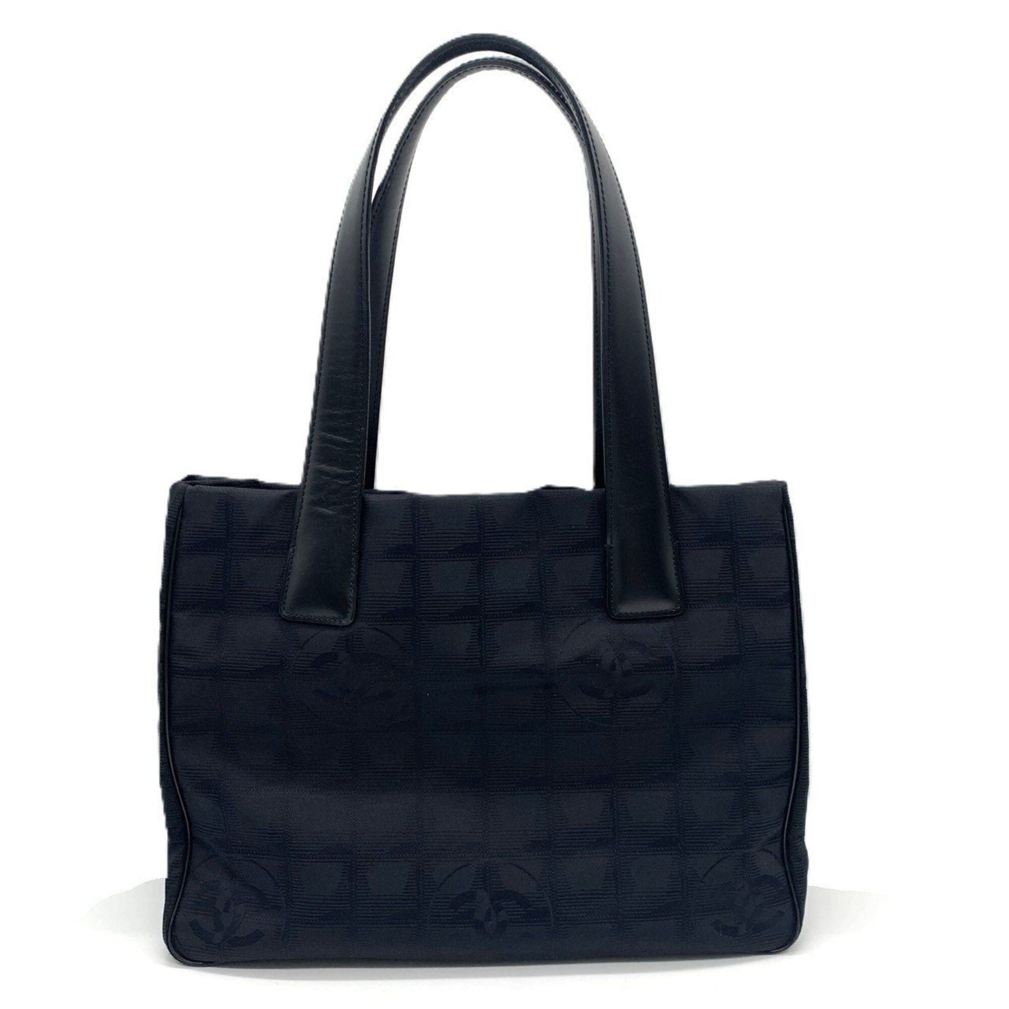 Chanel New Travel Line Black Nylon Handbag Shoulder Bag (Pre-Owned)