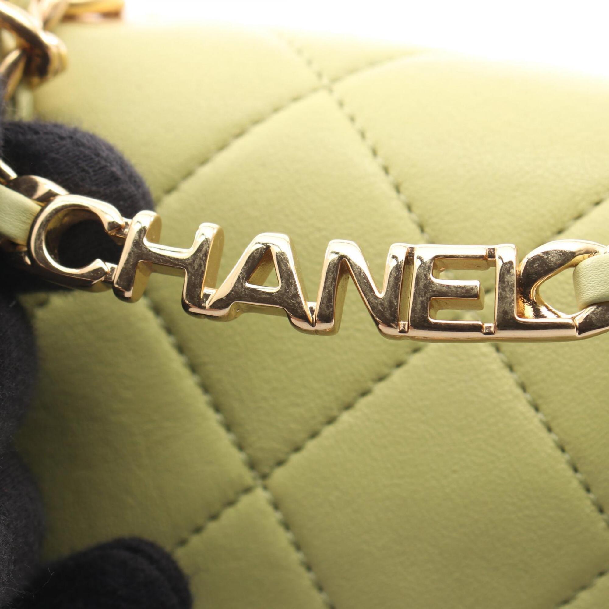 Chanel Green Leather Handbag Shoulder Bag (Pre-Owned)